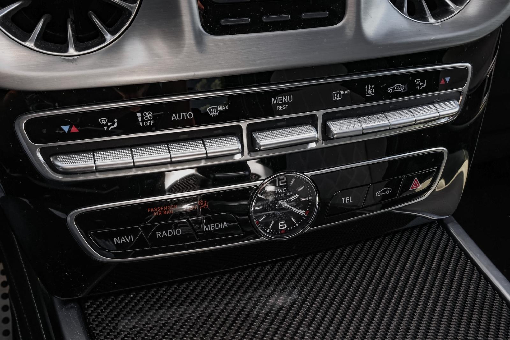 MERCEDES-BENZ G63 AMG