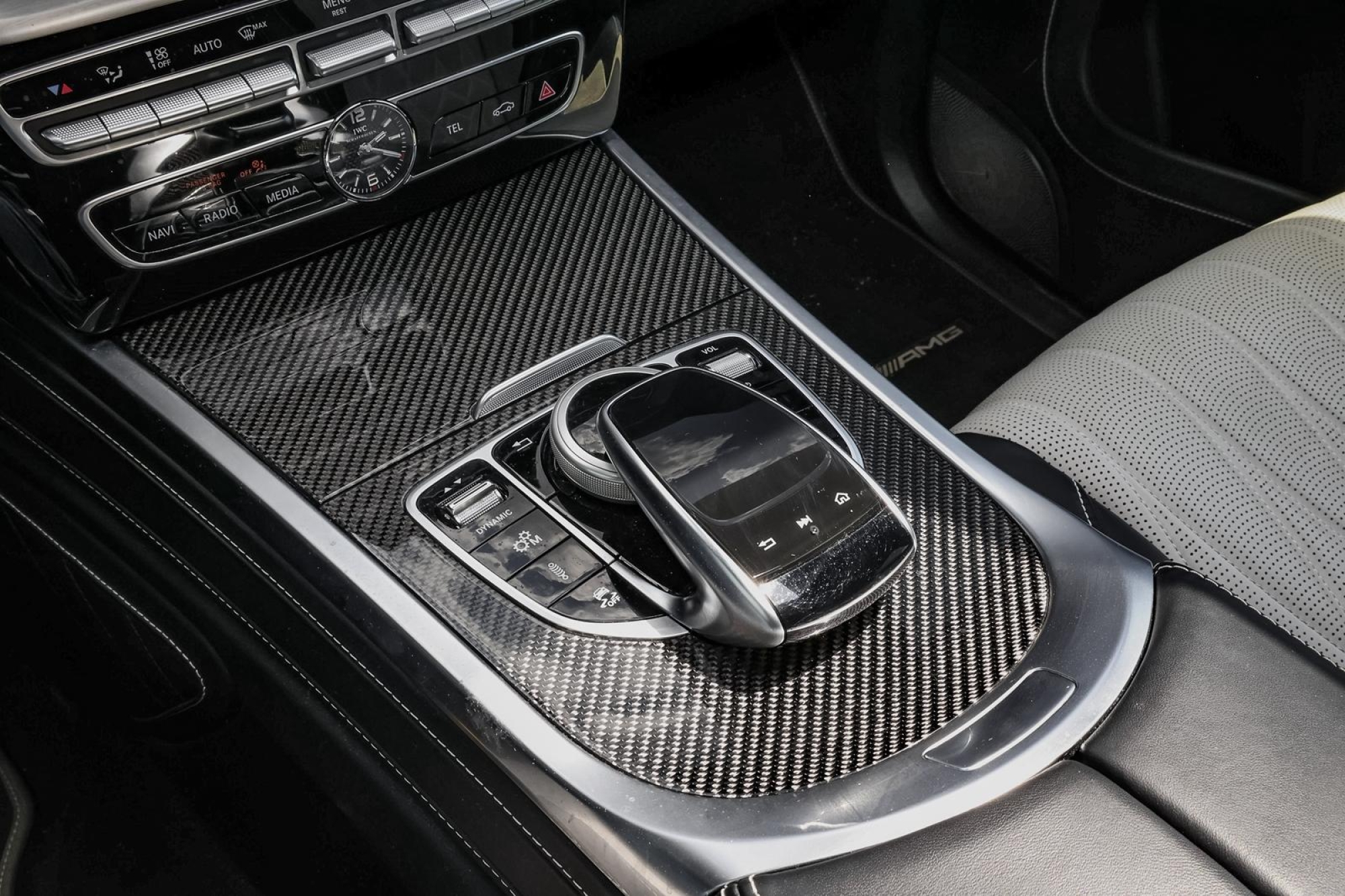 MERCEDES-BENZ G63 AMG