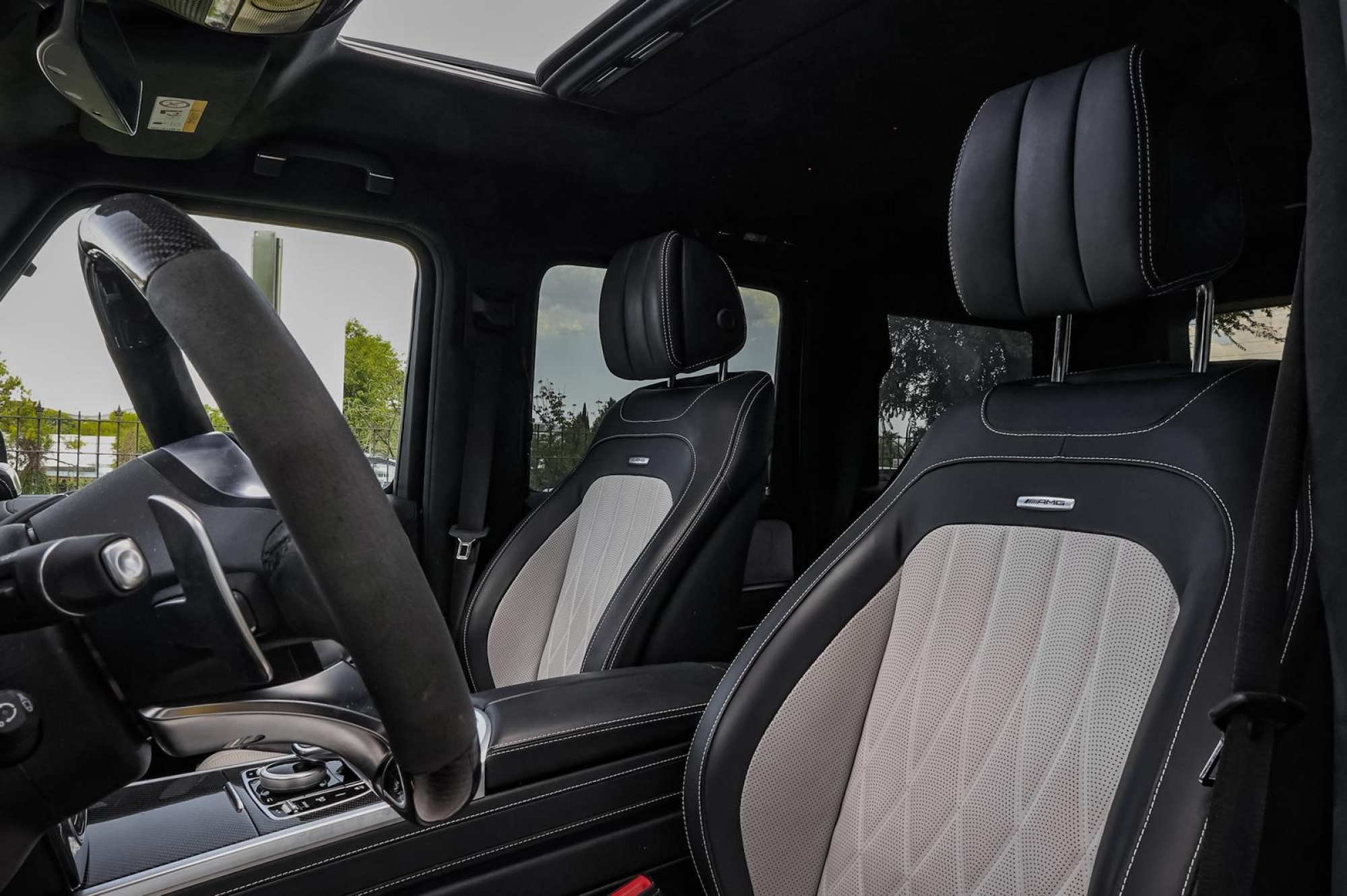 MERCEDES-BENZ G63 AMG