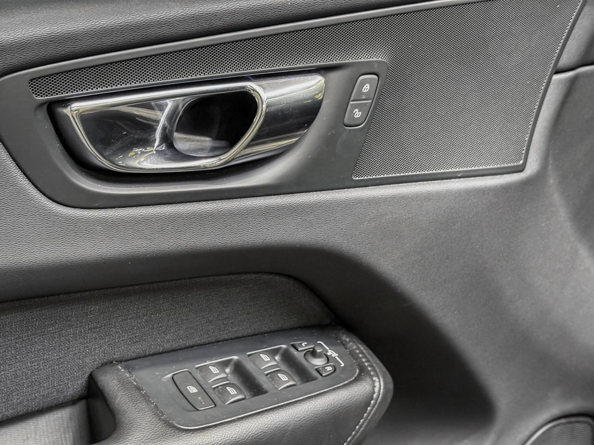 VOLVO XC60 T5 MOMENTUM