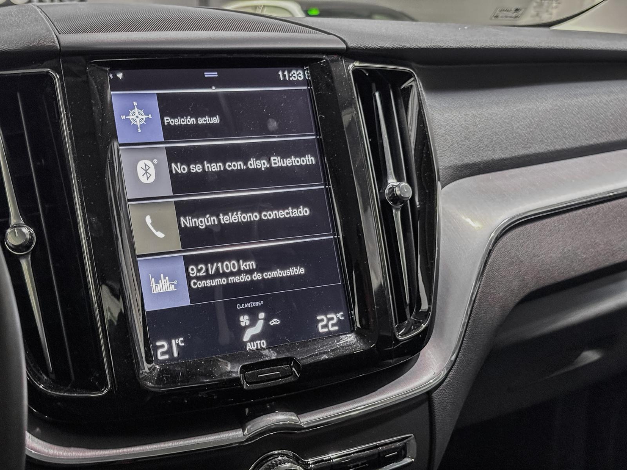 VOLVO XC60 T5 MOMENTUM