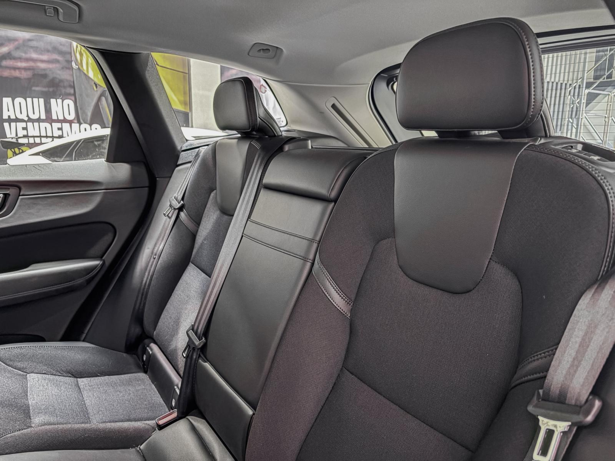 VOLVO XC60 T5 MOMENTUM