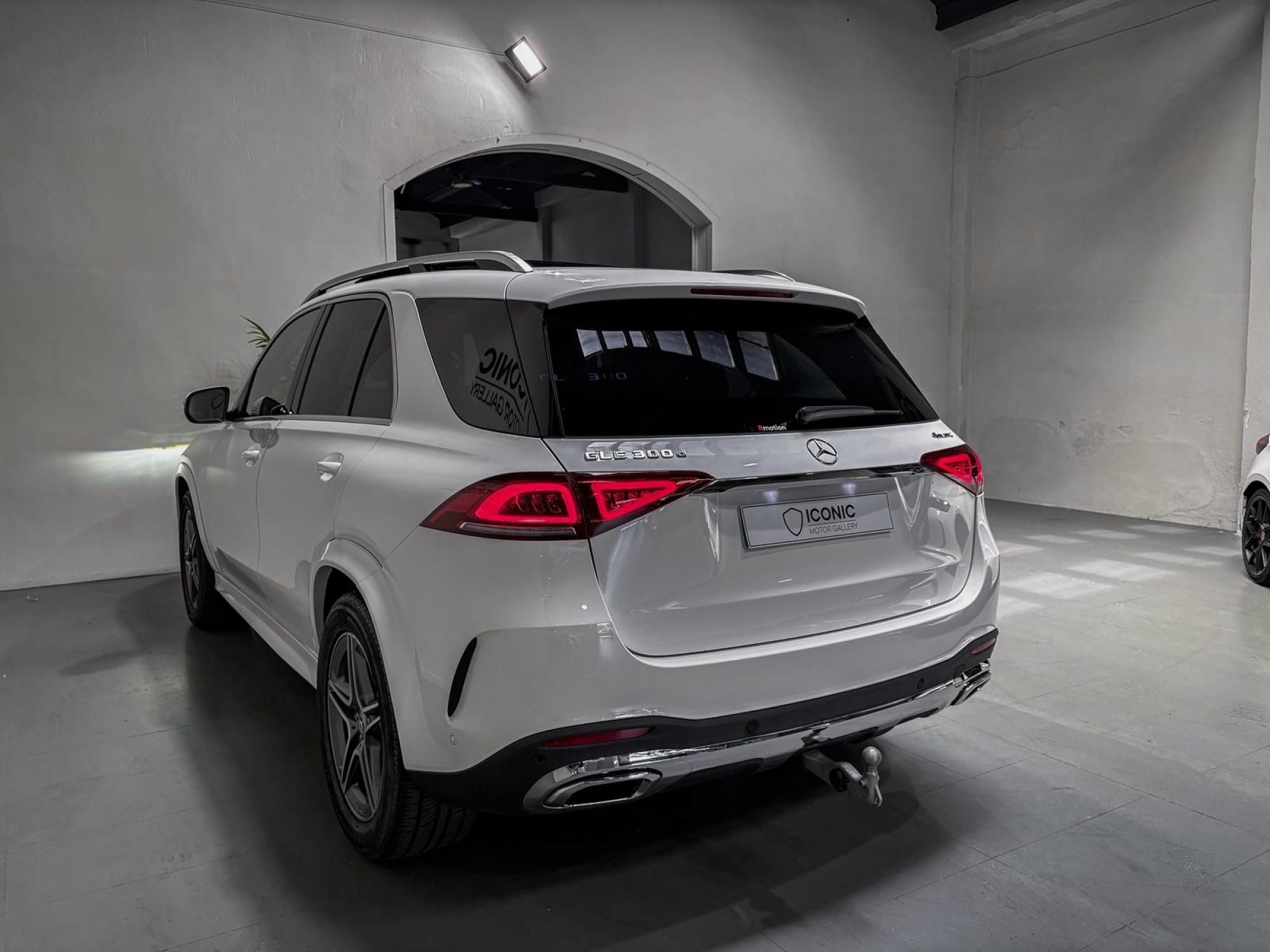 MERCEDES GLE 300d 4MATIC