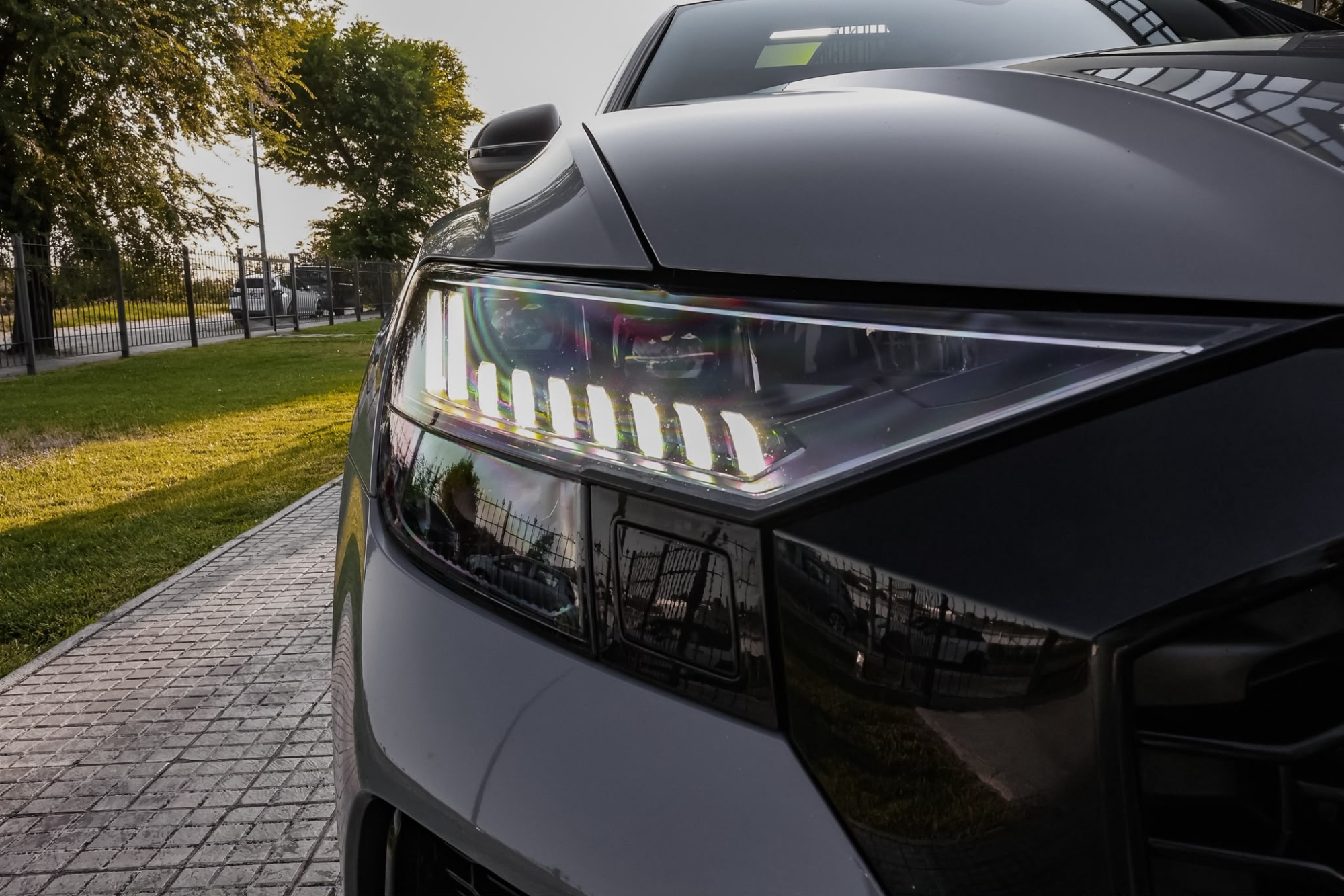 AUDI RSQ8