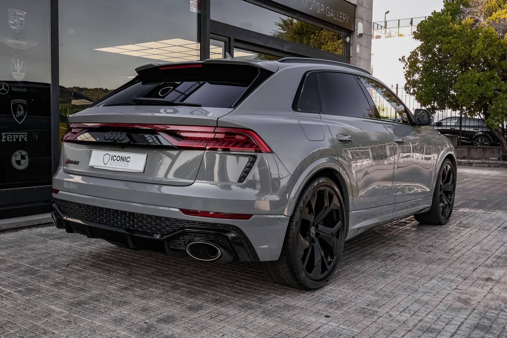 AUDI RSQ8