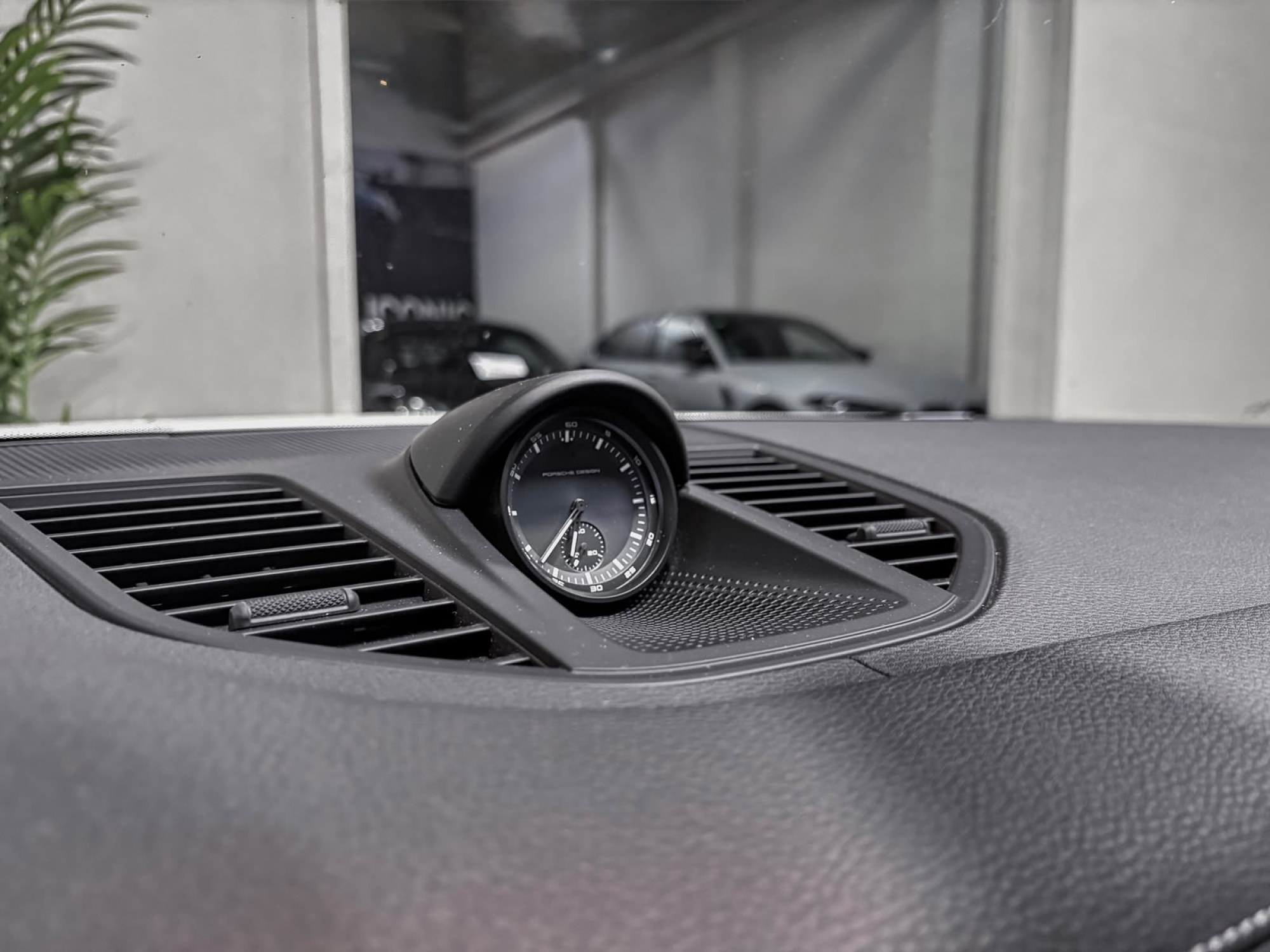 PORSCHE PANAMERA 4 E-HYBRID