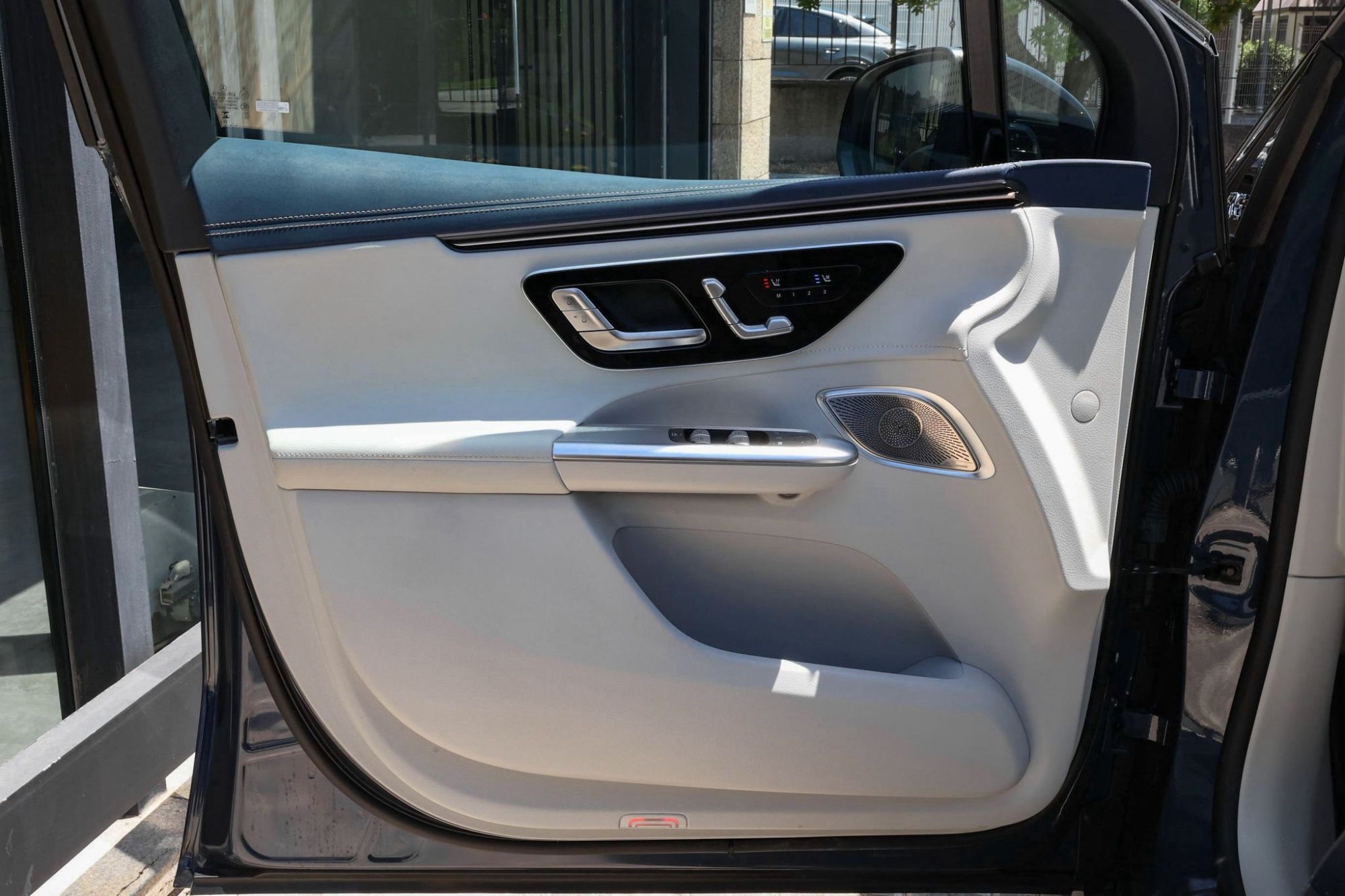 MERCEDES-BENZ EQE 350 4MATIC SUV