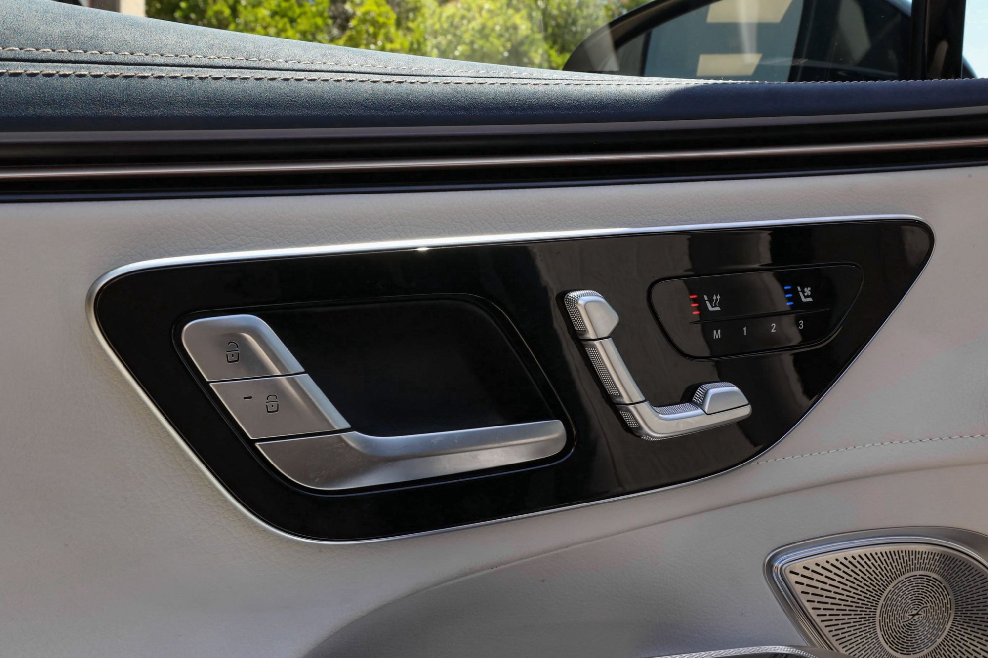 MERCEDES-BENZ EQE 350 4MATIC SUV