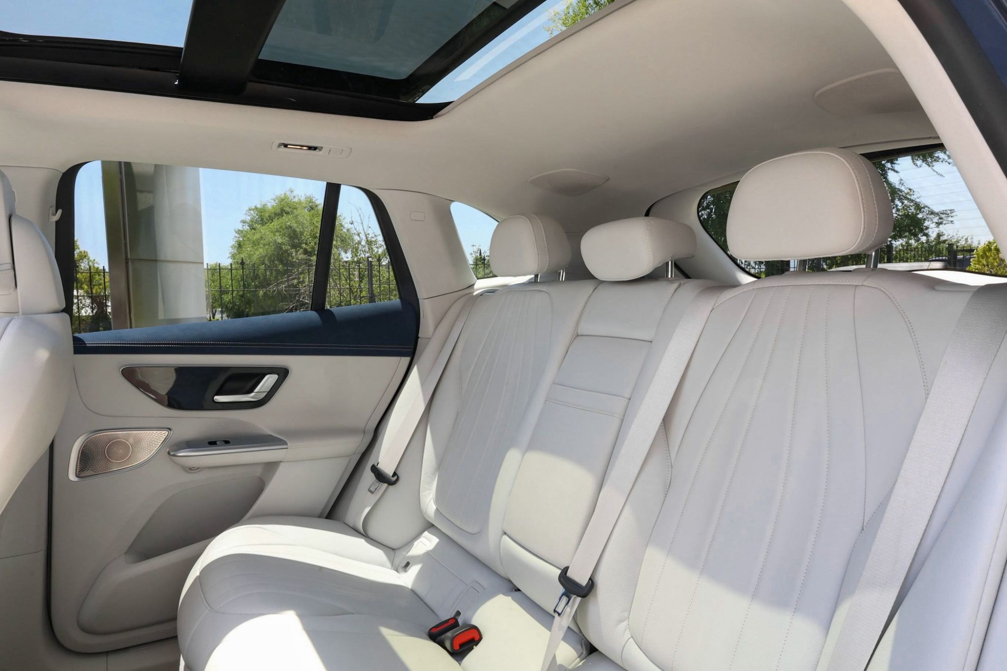 MERCEDES-BENZ EQE 350 4MATIC SUV