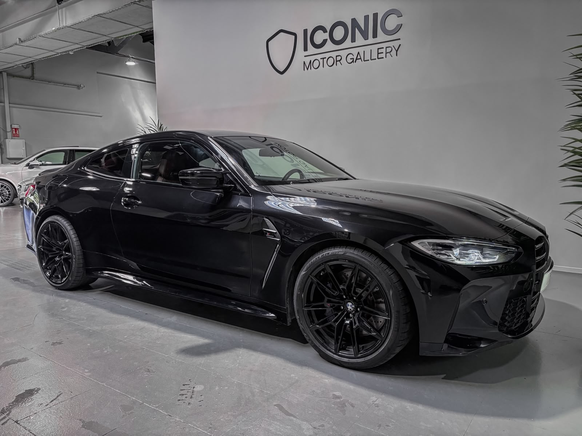 BMW M4 COMPETITION 