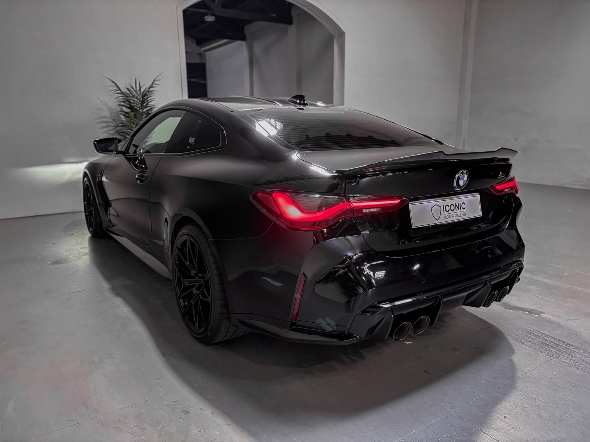 BMW M4 COMPETITION 