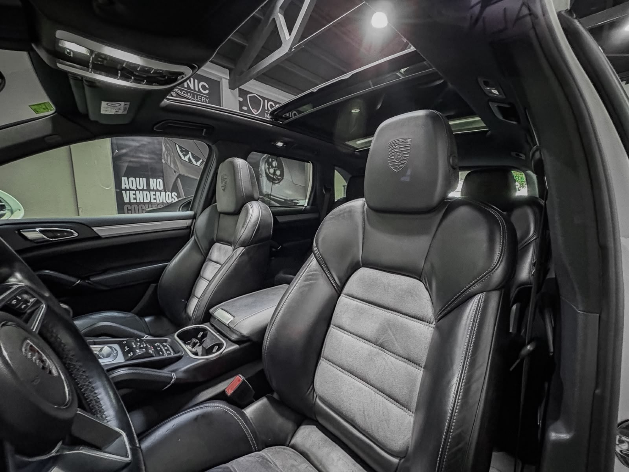 PORSCHE CAYENNE PLATINUM EDITION