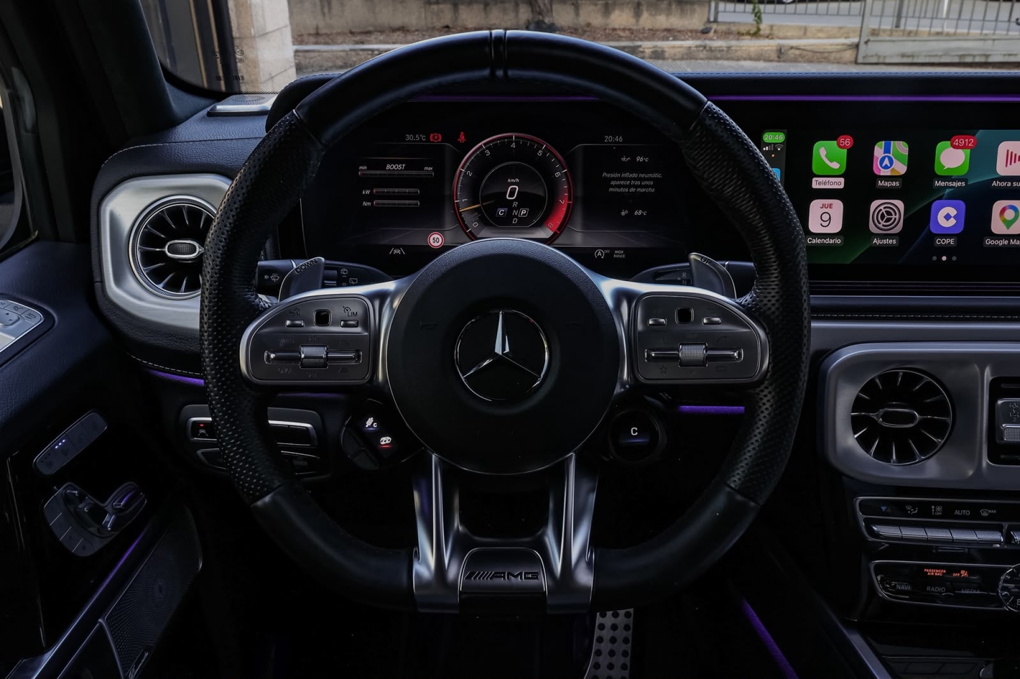 MERCEDES-BENZ G63 AMG