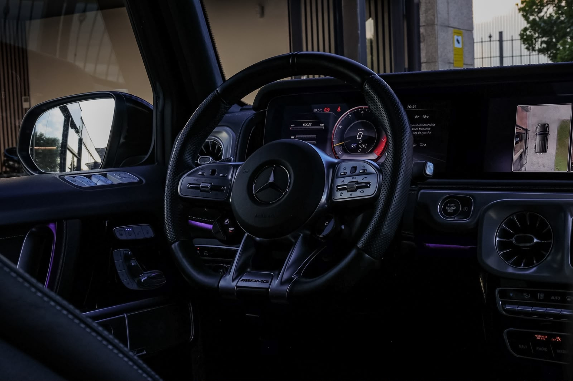 MERCEDES-BENZ G63 AMG
