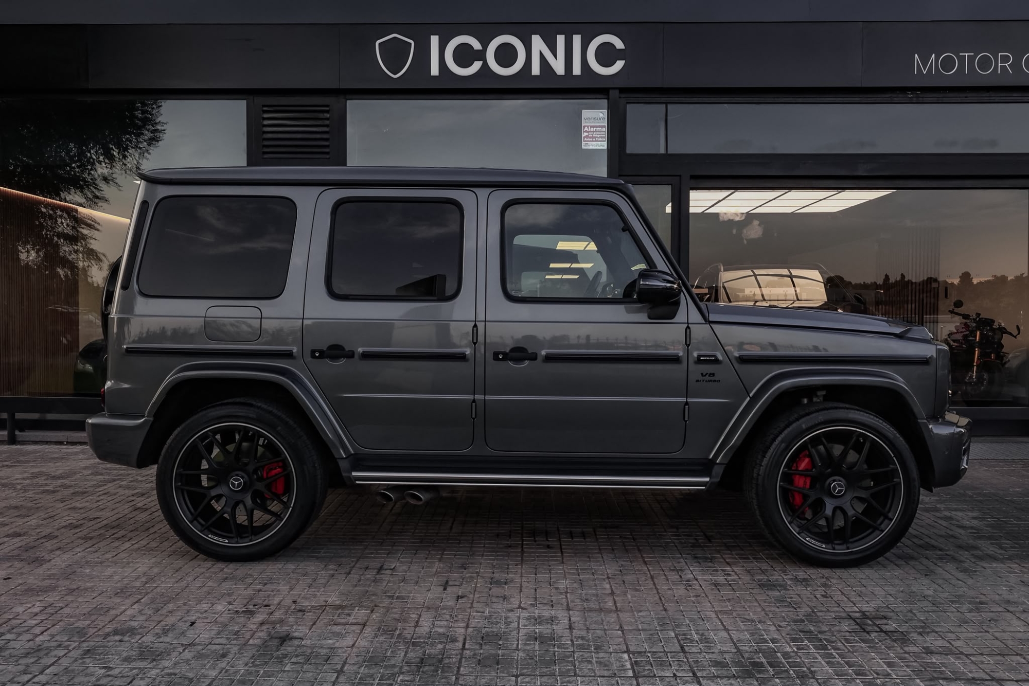 MERCEDES-BENZ G63 AMG
