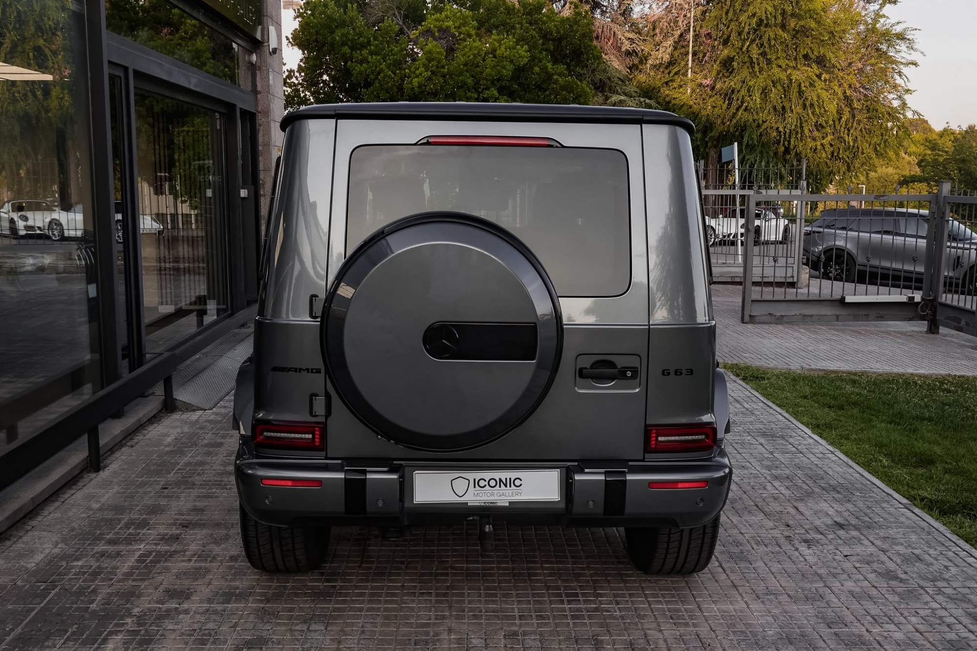 MERCEDES-BENZ G63 AMG