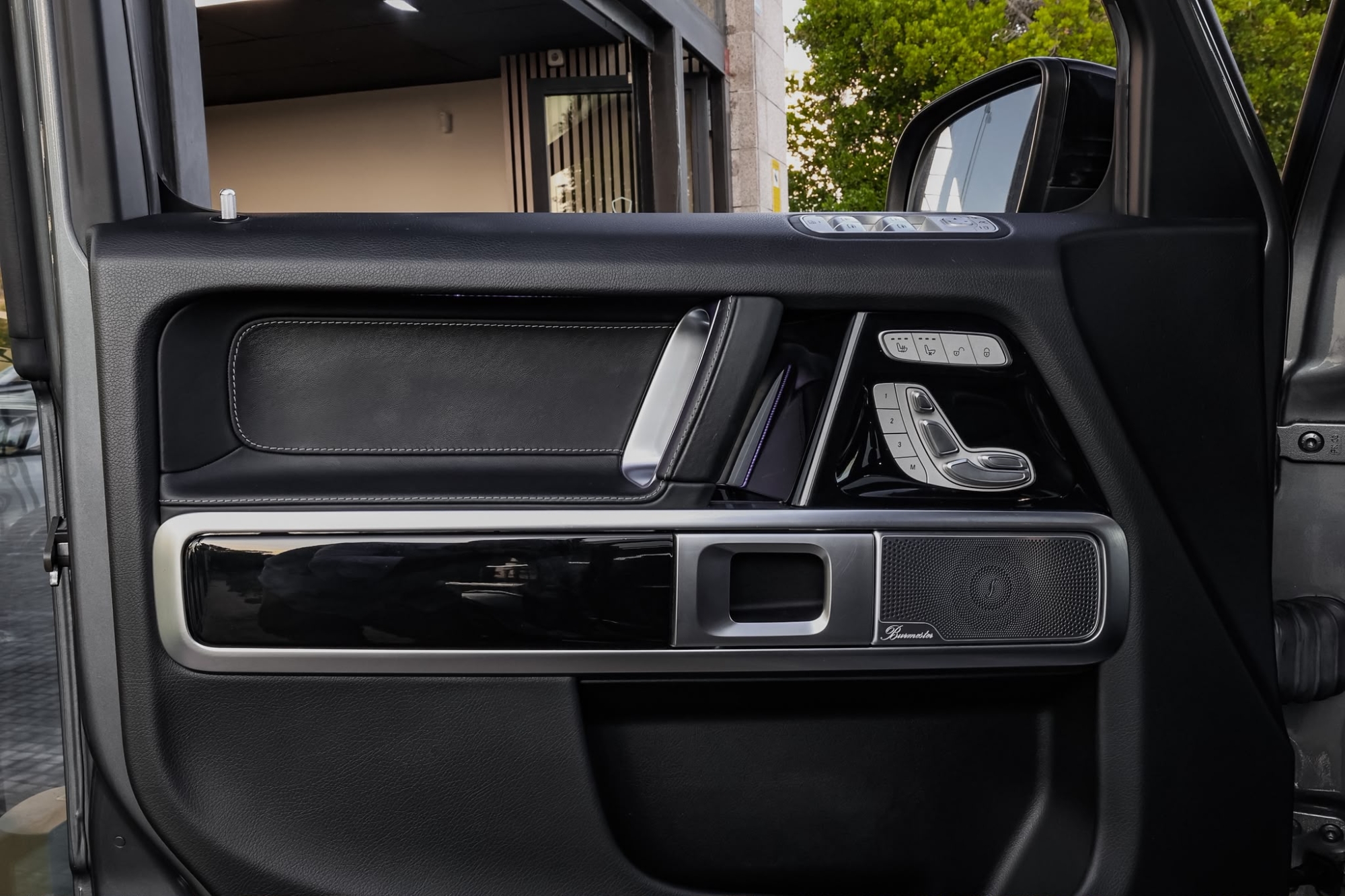 MERCEDES-BENZ G63 AMG