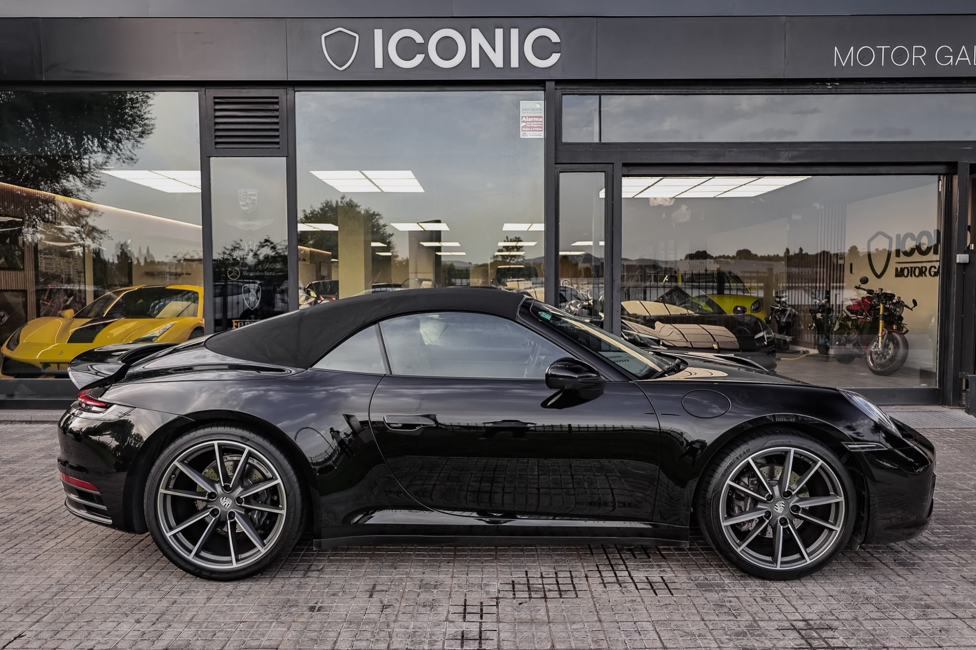 PORSCHE 911 992 CARRERA CABRIO