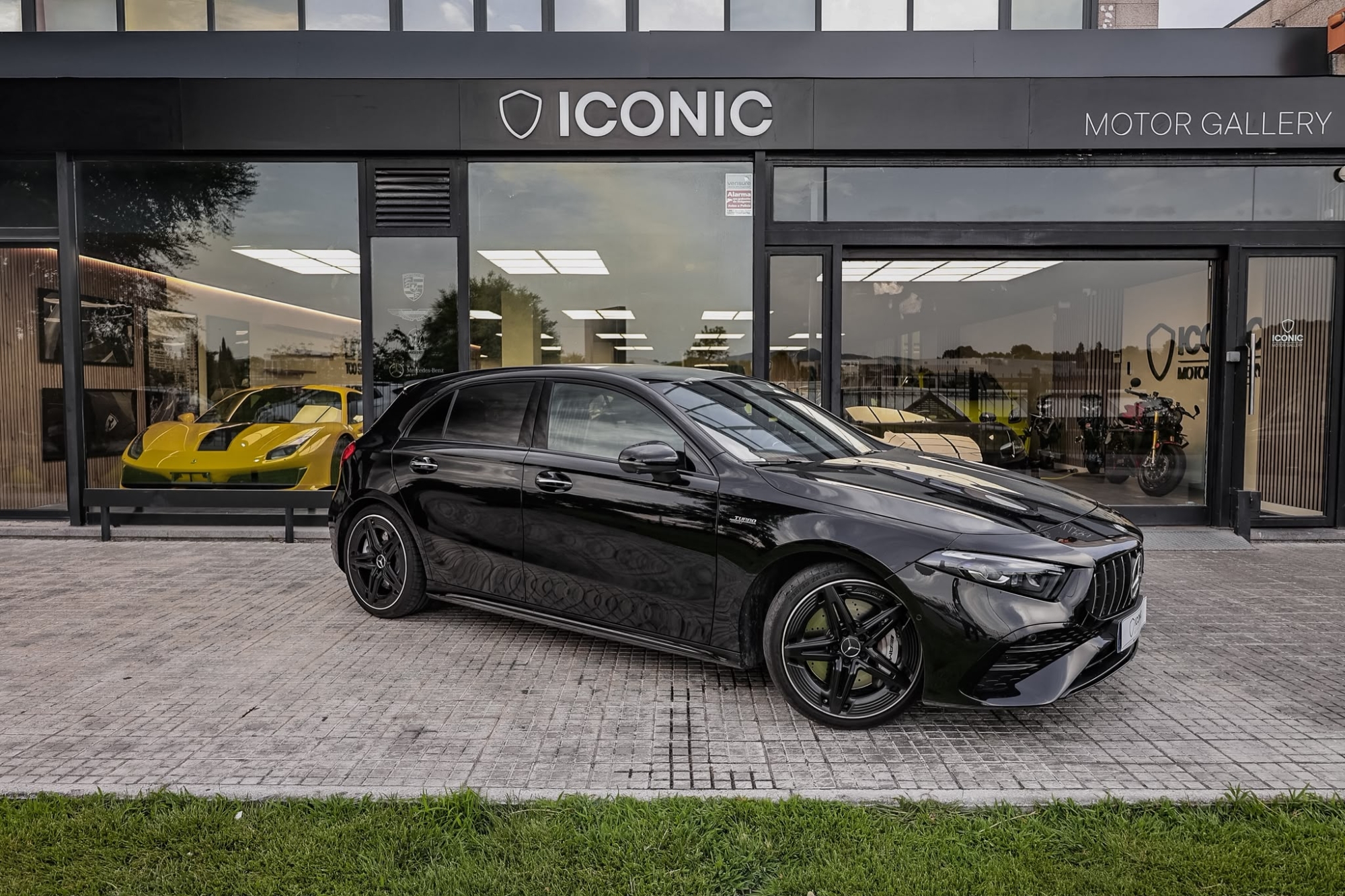 MERCEDES-BENZ  A35 AMG