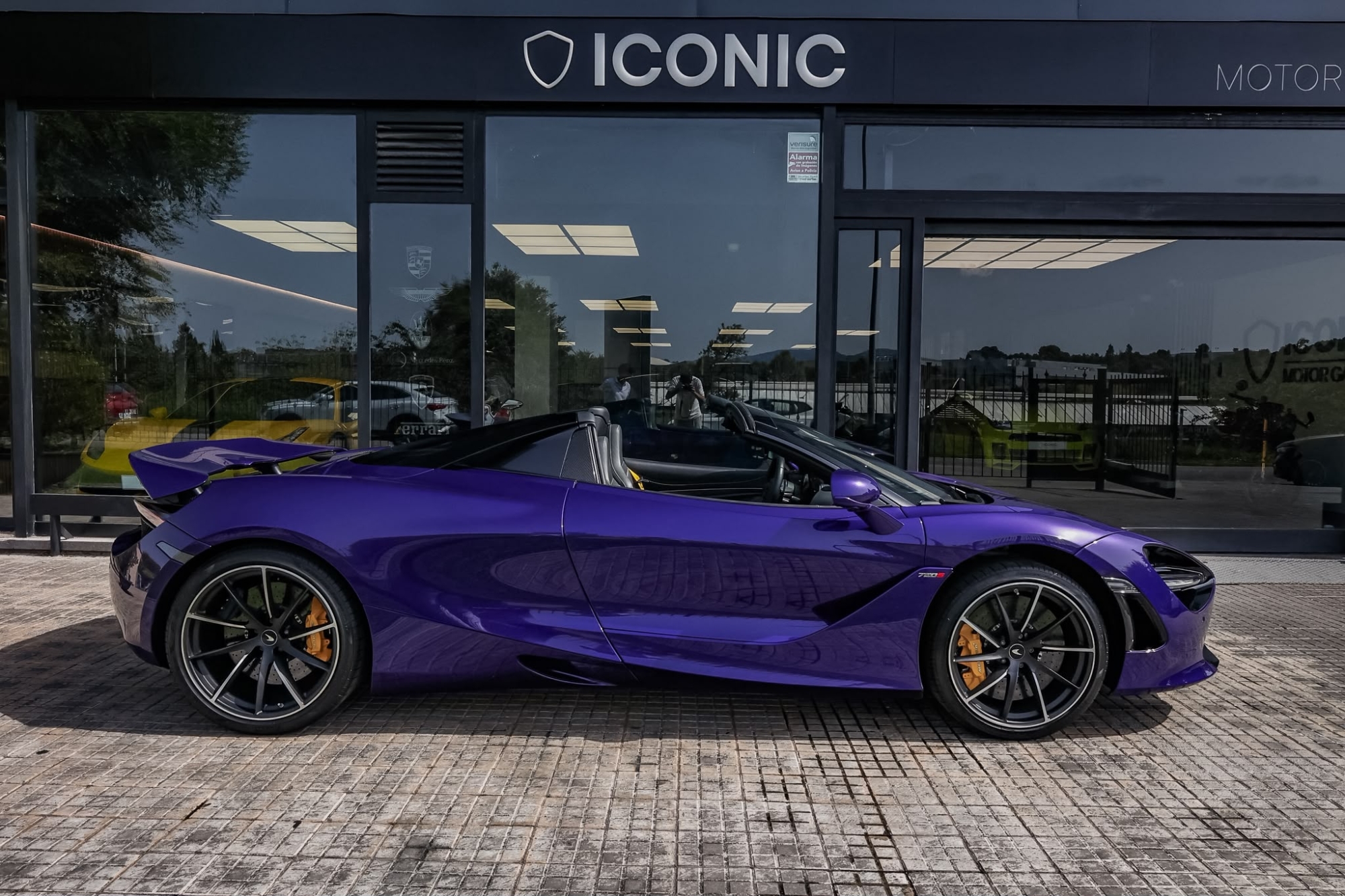 MCLAREN 720S SPIDER