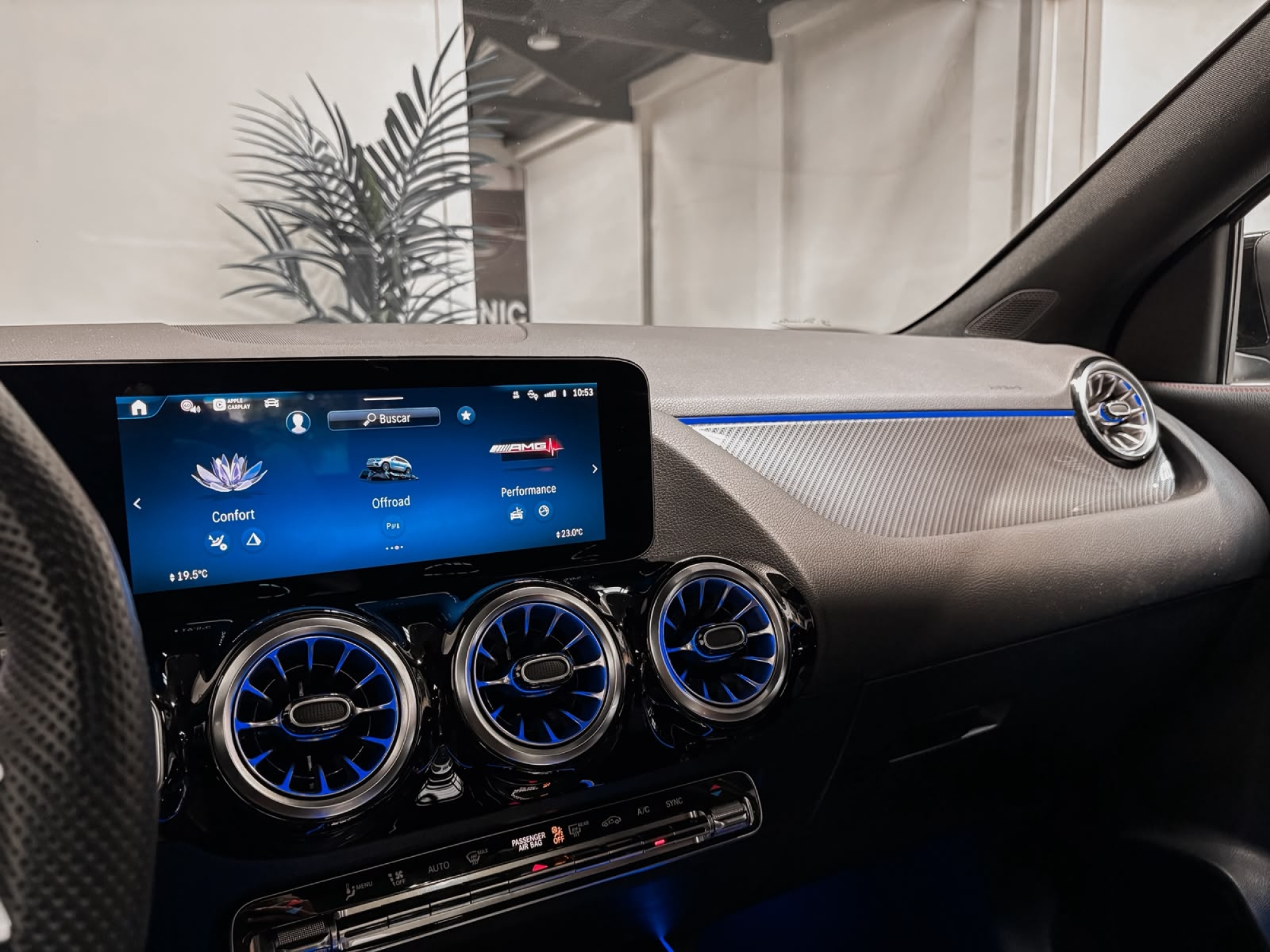 MERCEDES-BENZ GLA35 AMG 4MATIC