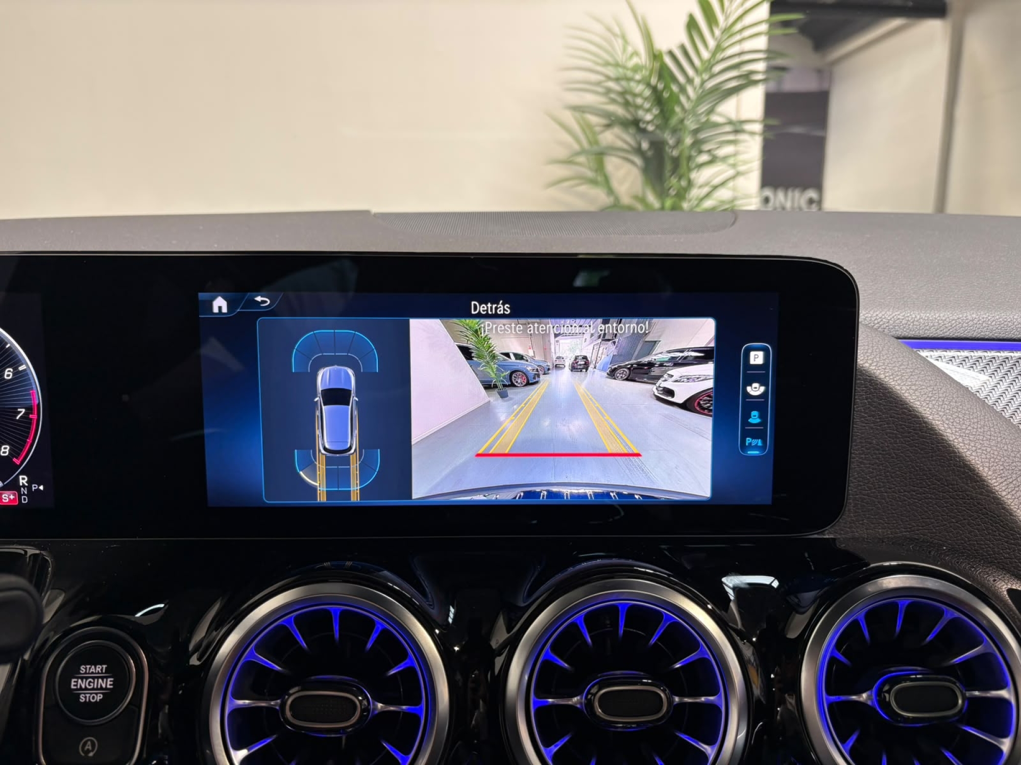MERCEDES-BENZ GLA35 AMG 4MATIC