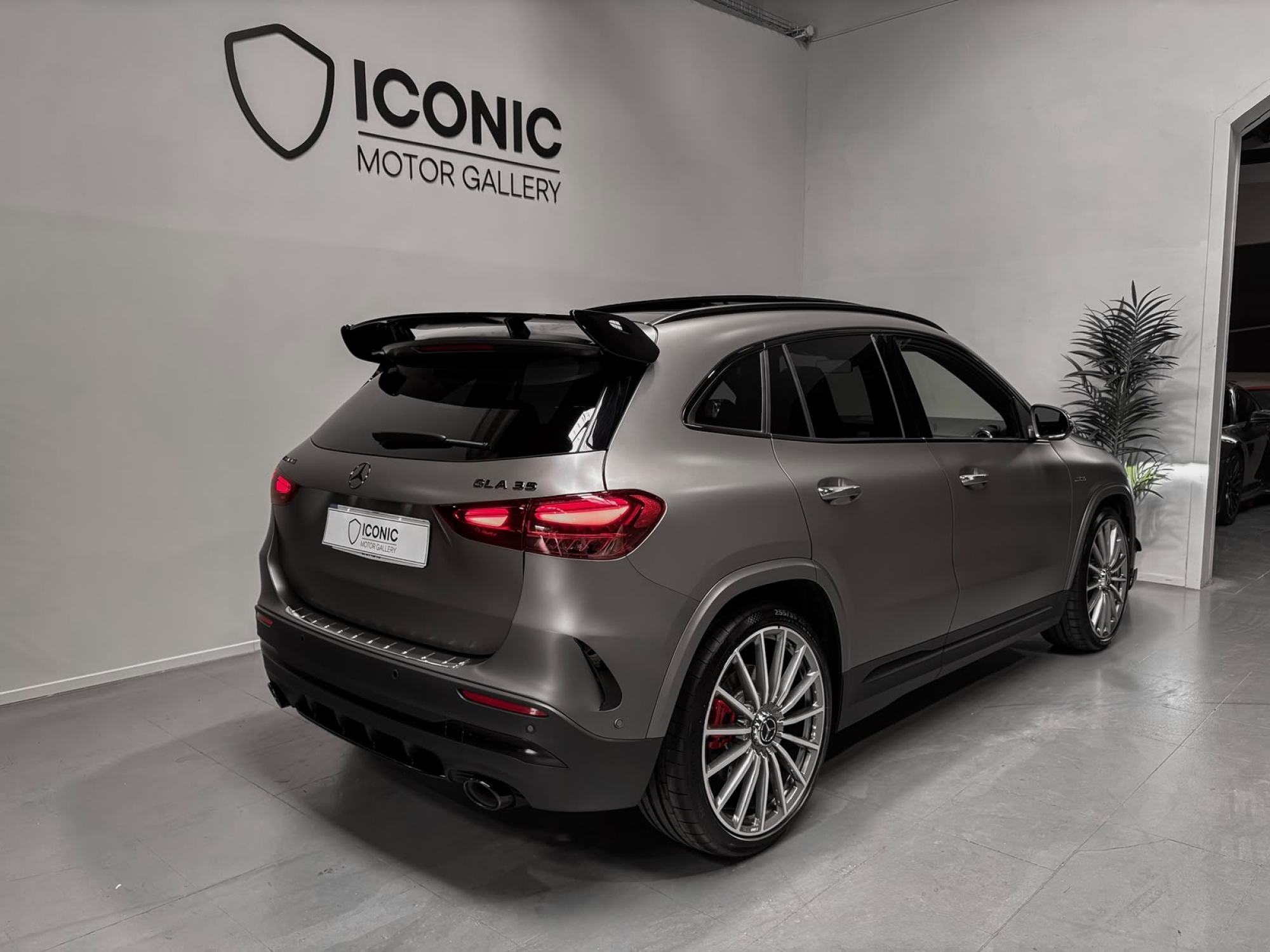 MERCEDES-BENZ GLA35 AMG 4MATIC