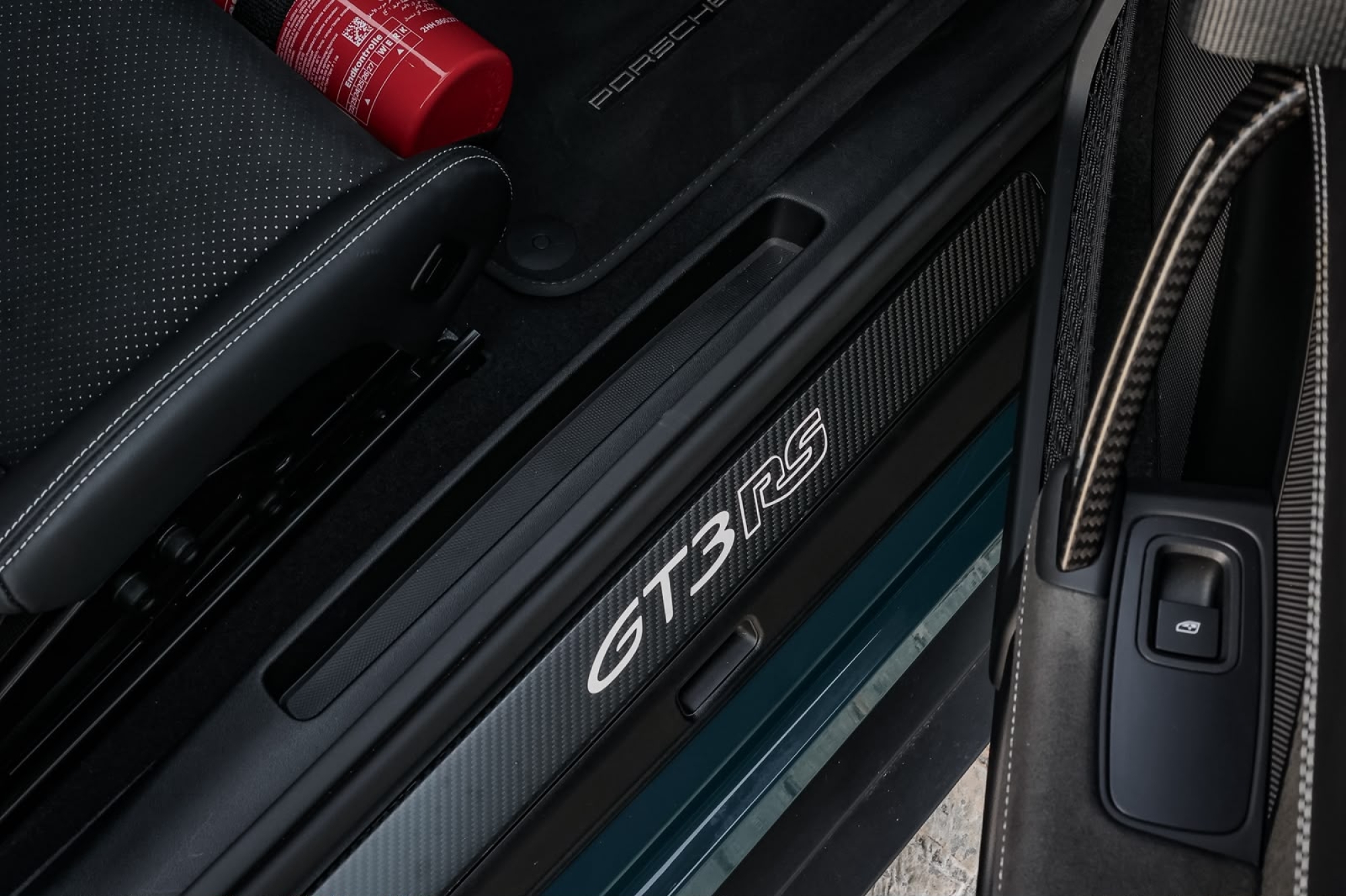 PORSCHE 911 992 GT3 RS WEISSACH PACKAGE
