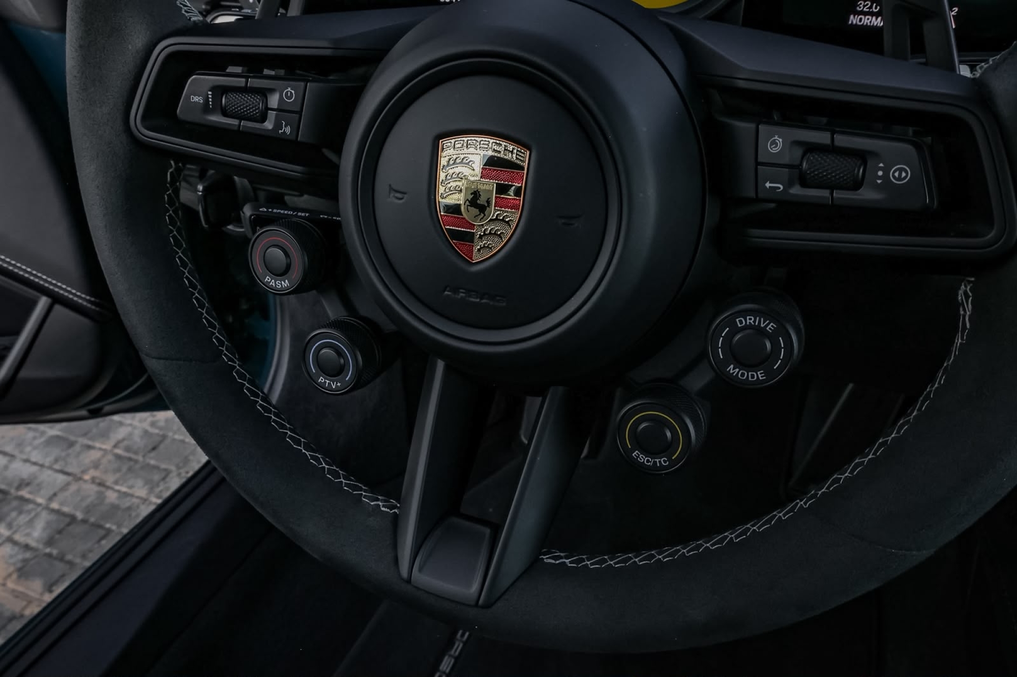 PORSCHE 911 992 GT3 RS WEISSACH PACKAGE