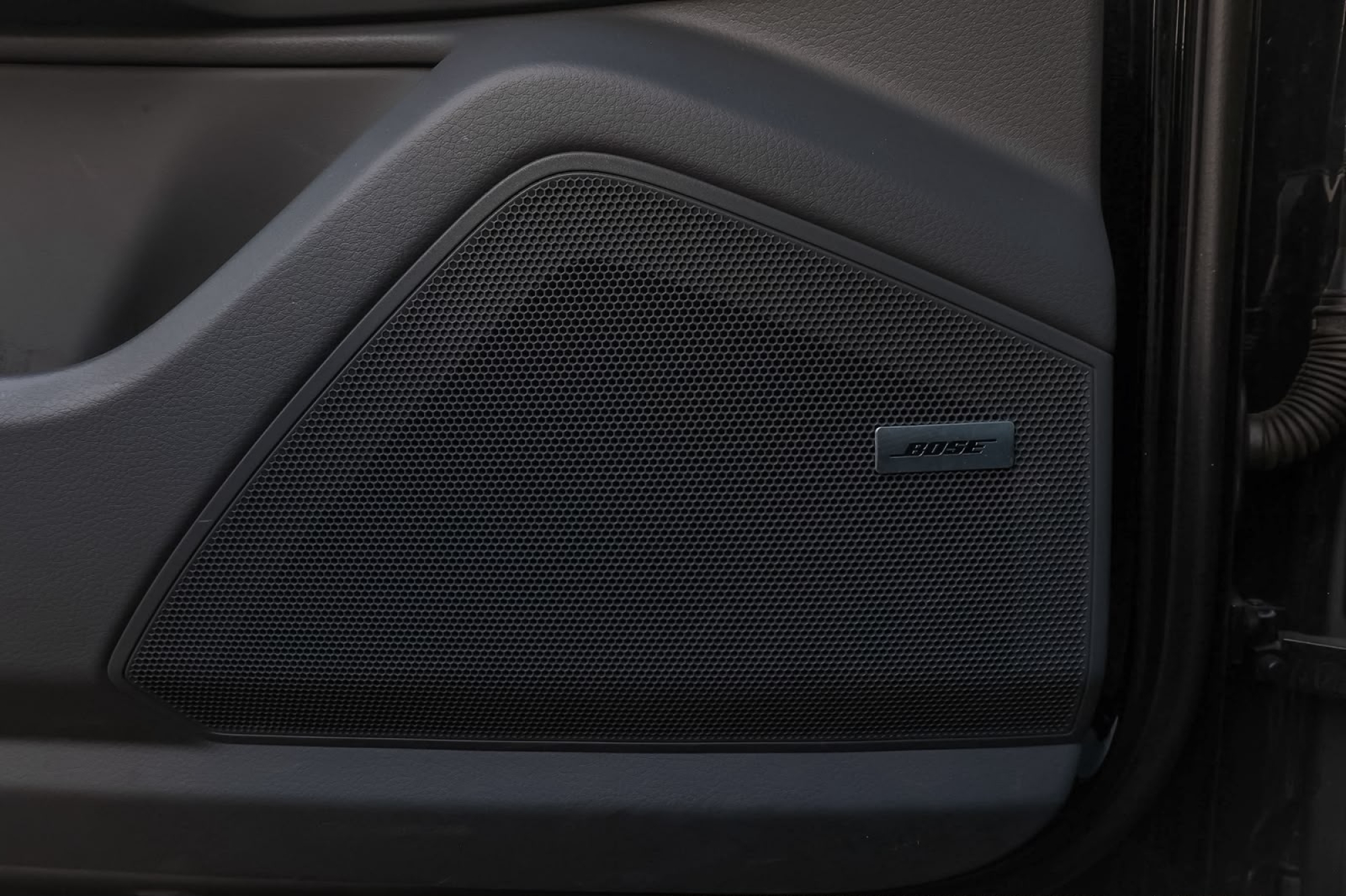 PORSCHE CAYENNE PLATINUM EDITION