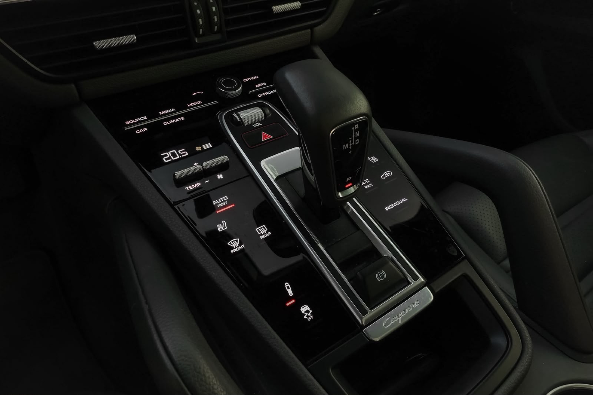 PORSCHE CAYENNE PLATINUM EDITION