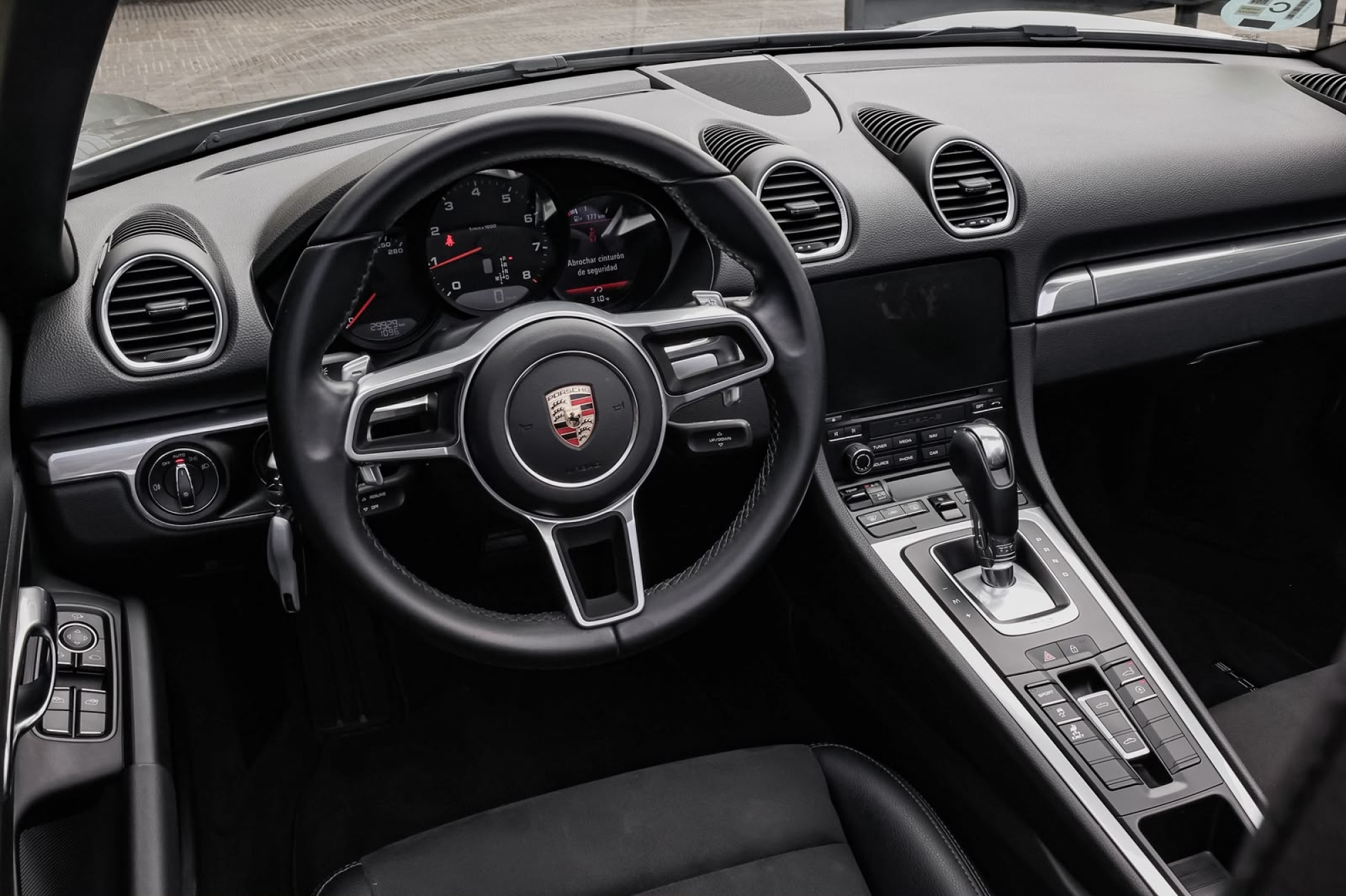 PORSCHE 718 BOXSTER