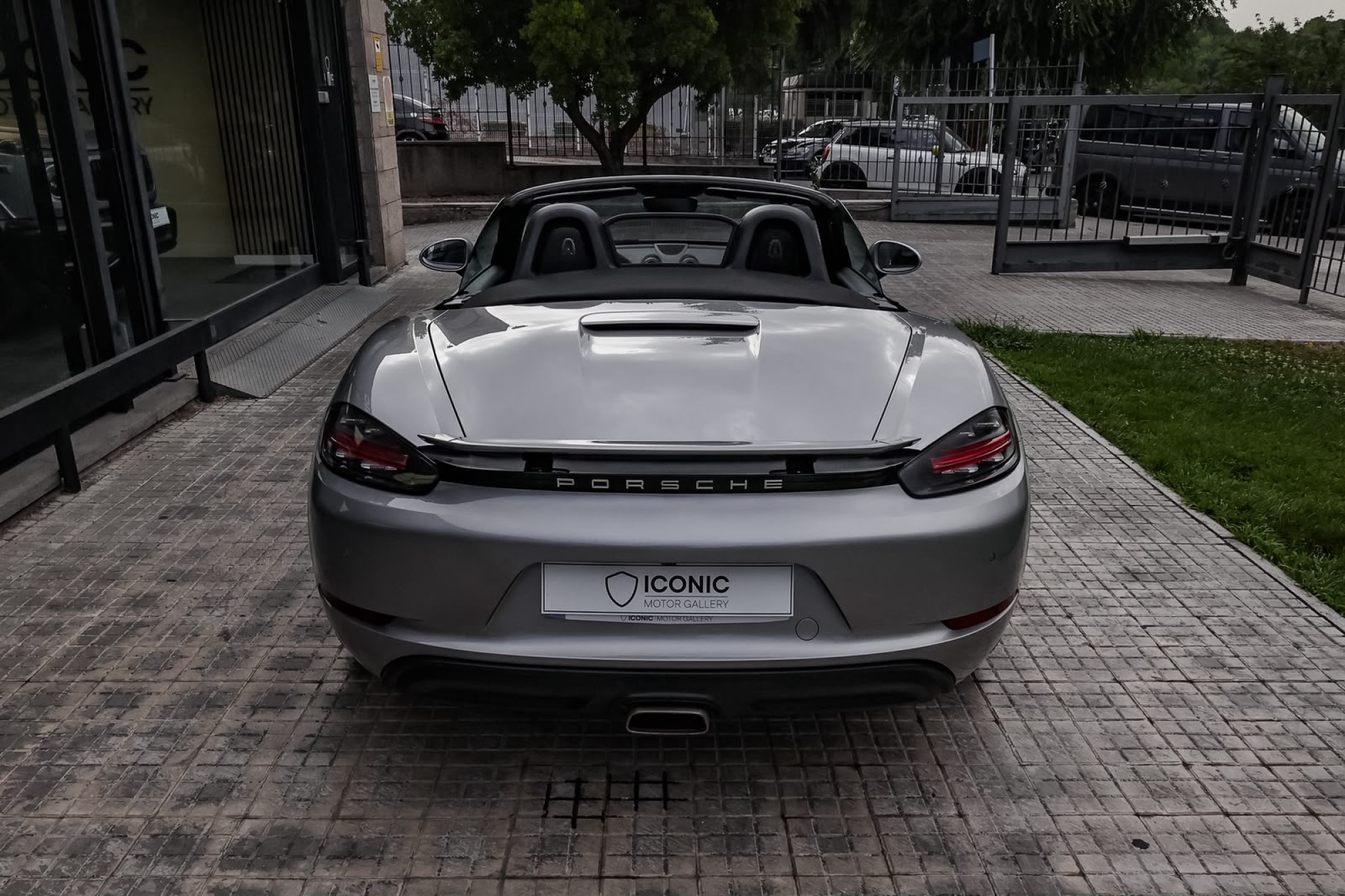 PORSCHE 718 BOXSTER