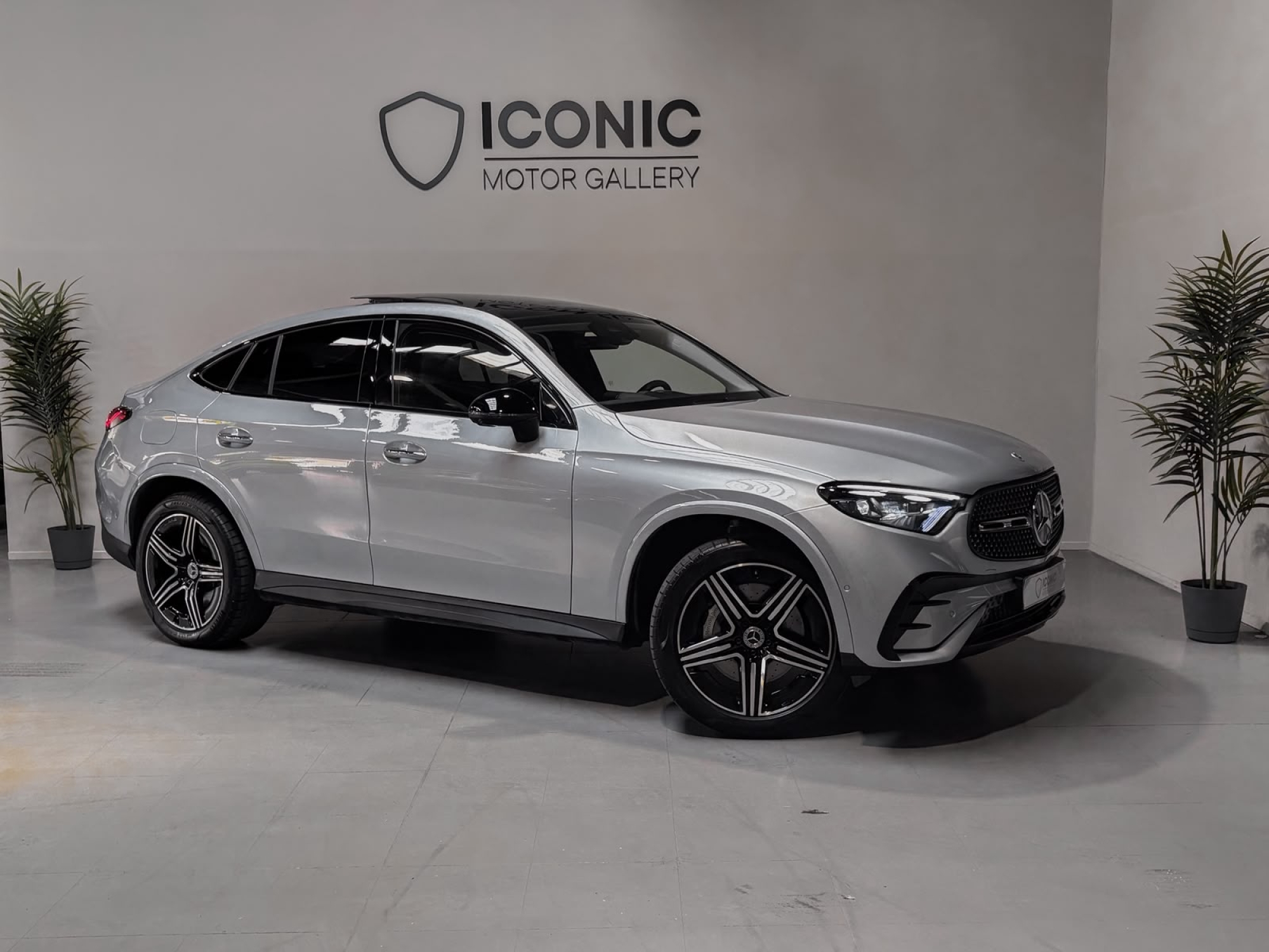 MERCEDES-BENZ GLC 300 e 4MATIC Coupé AMG Line