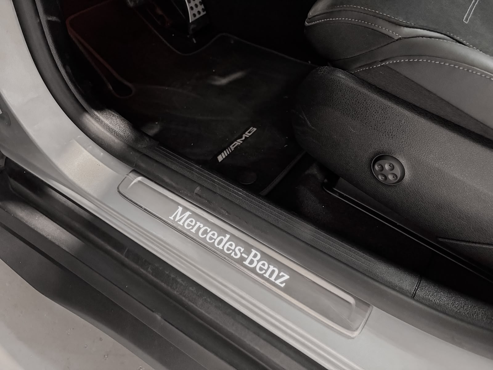 MERCEDES-BENZ GLC 300 e 4MATIC Coupé AMG Line