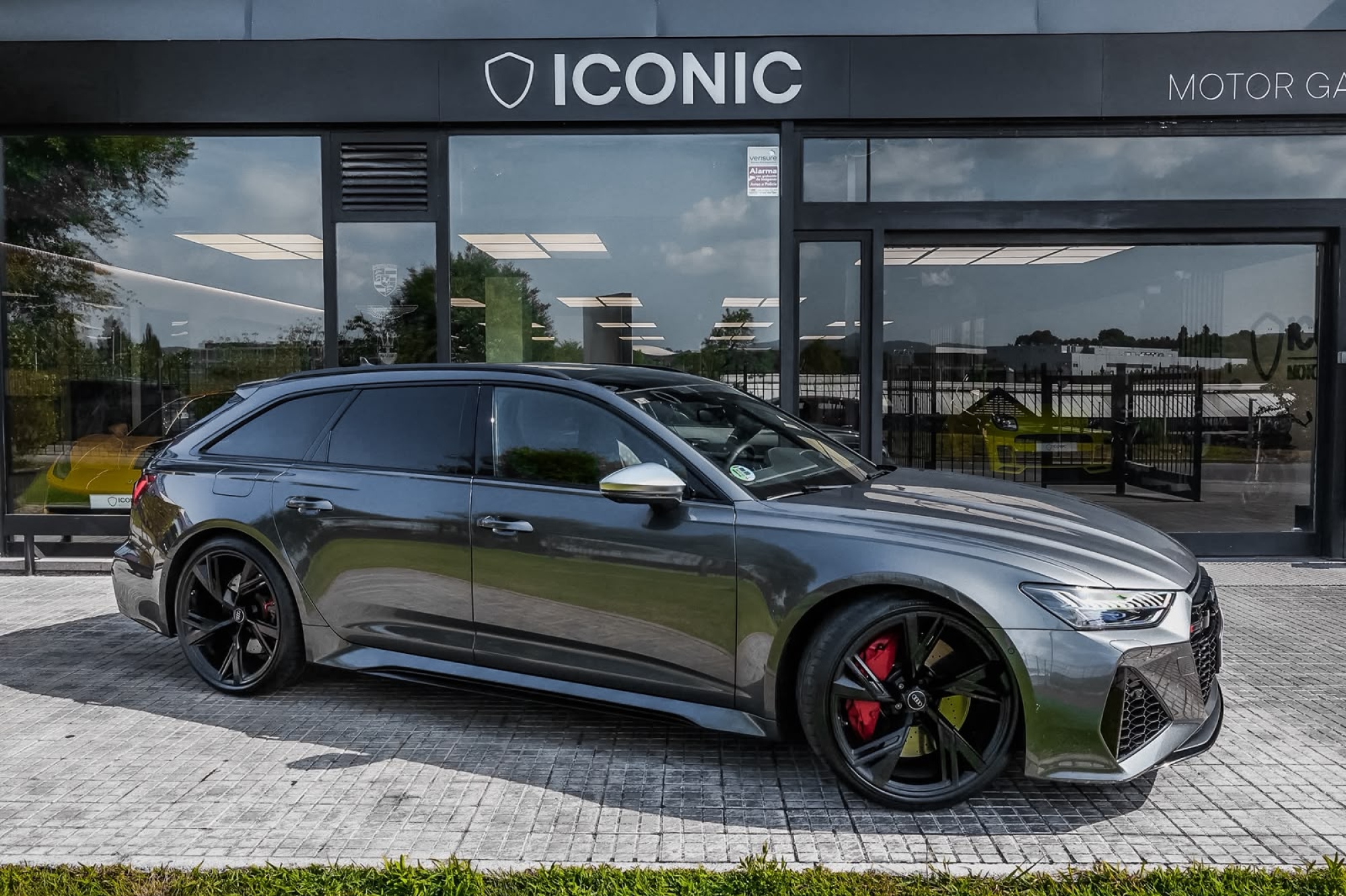 AUDI RS6 AVANT C8