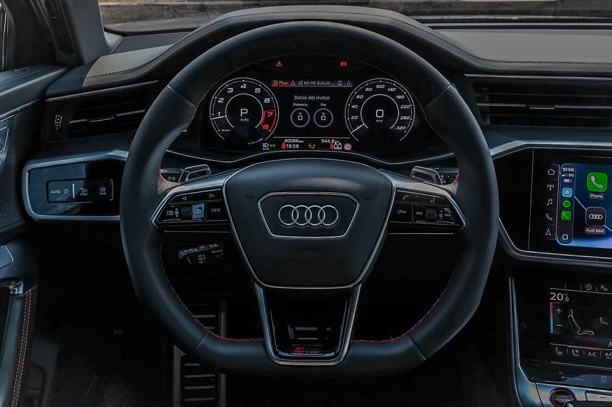 AUDI RS6 AVANT C8