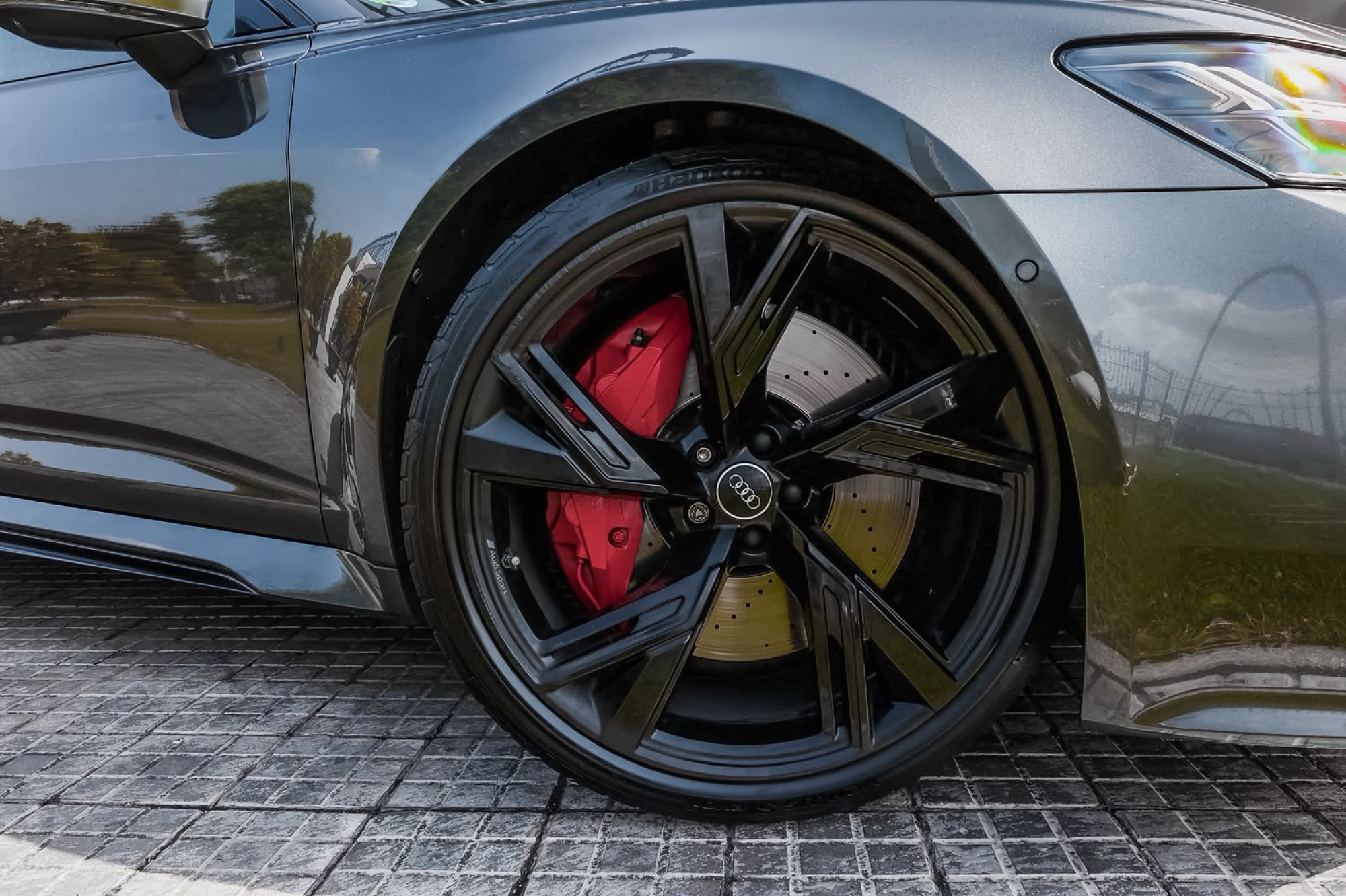 AUDI RS6 AVANT C8