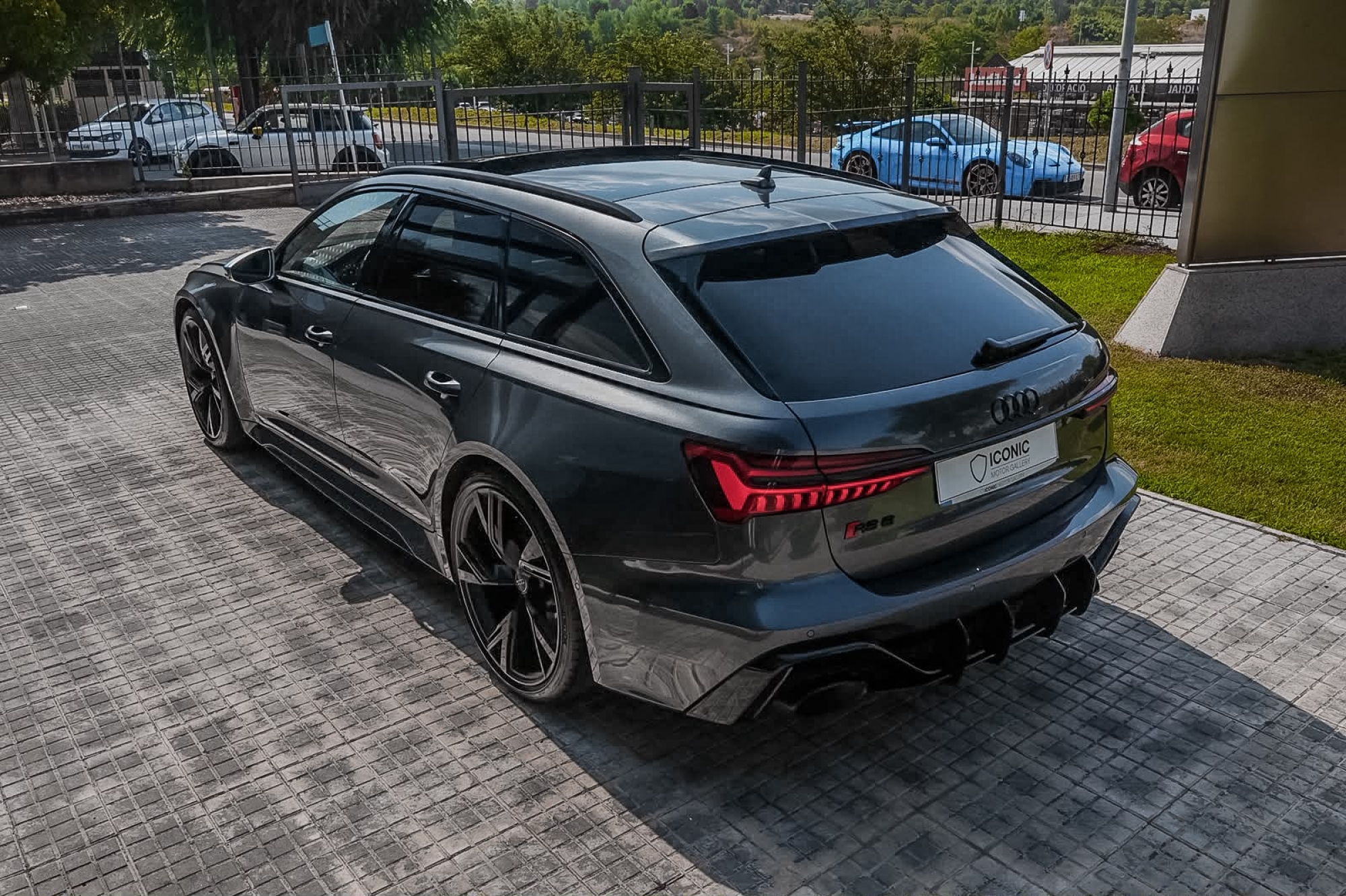 AUDI RS6 AVANT C8