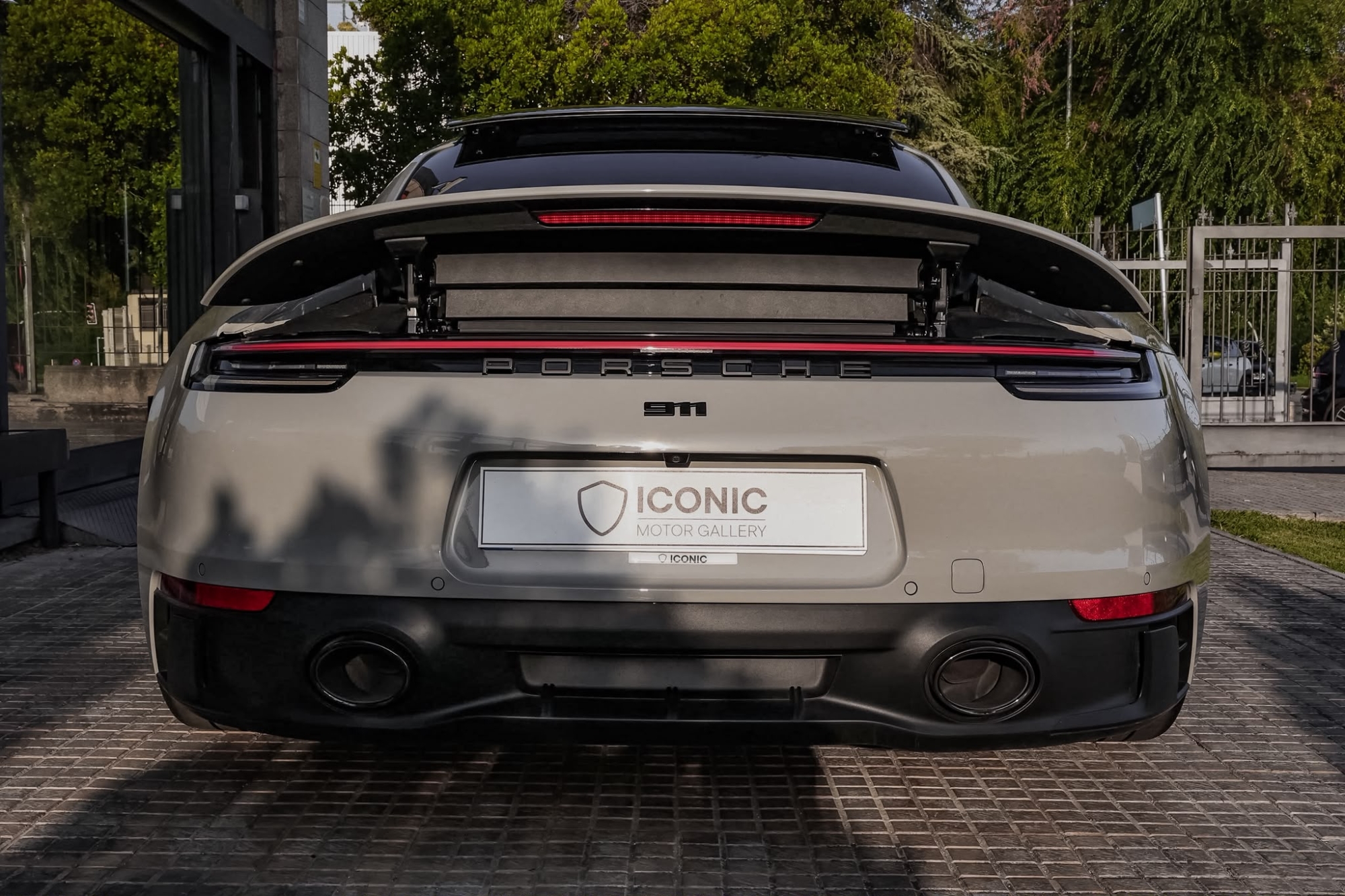PORSCHE 911 992 CARRERA 4 GTS