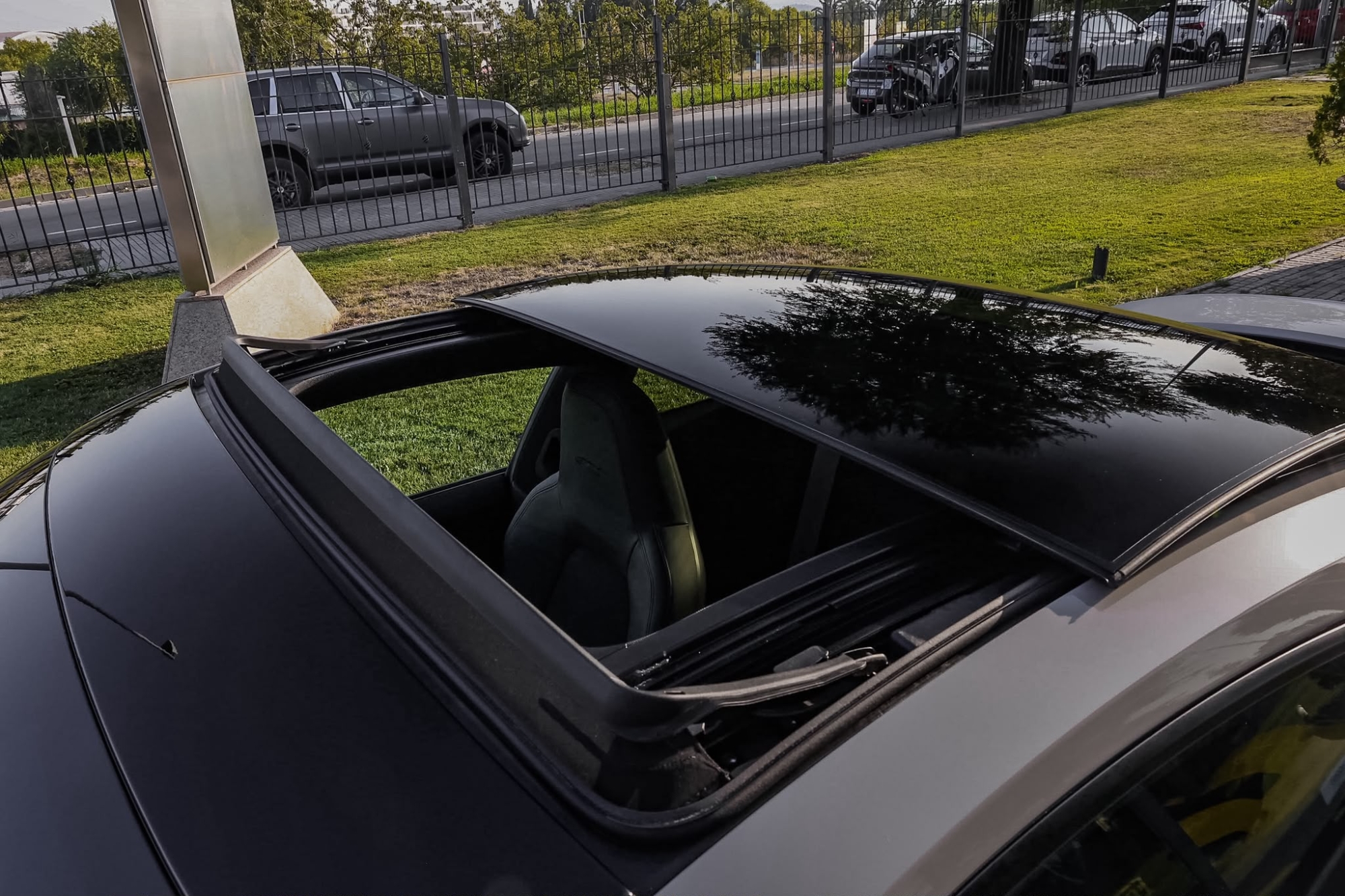 PORSCHE 911 992 CARRERA 4 GTS