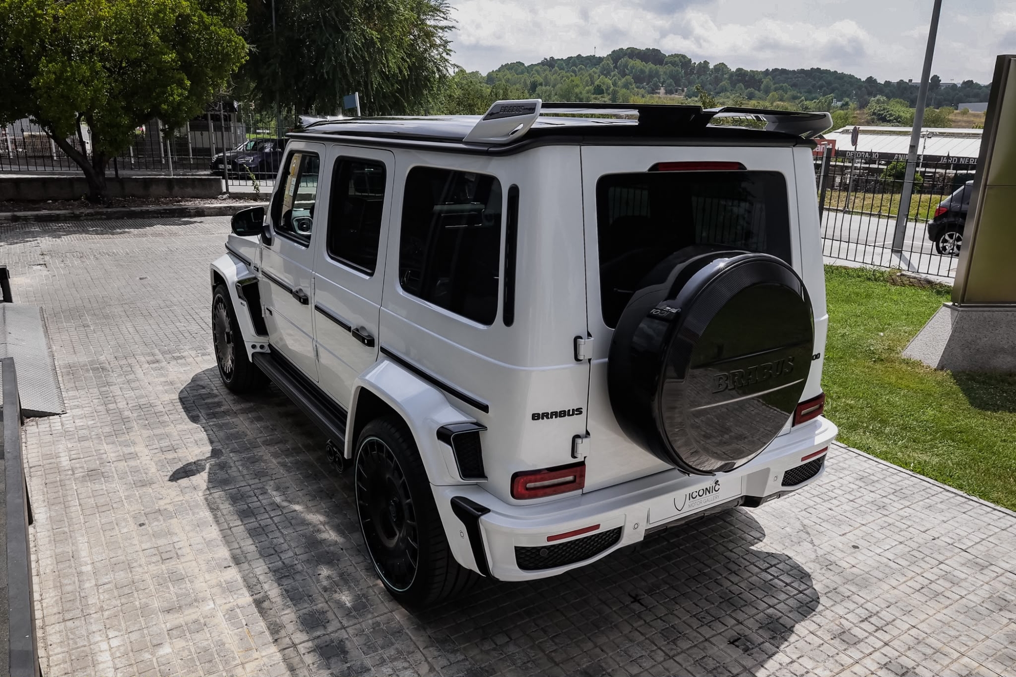 MERCEDES G800 BRABUS ROCKET