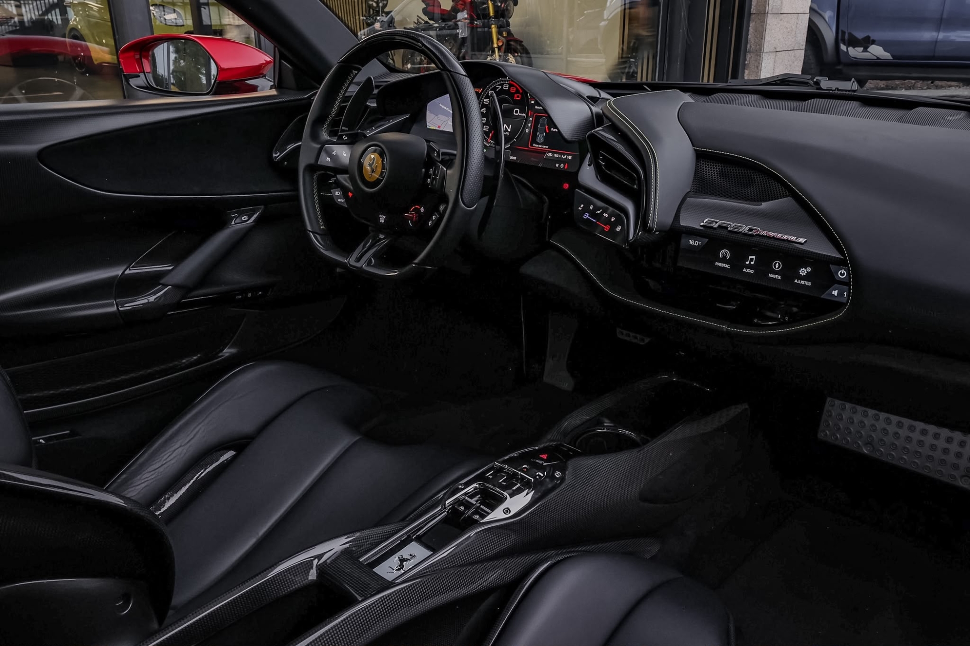 FERRARI SF90 STRADALE ASSETTO FIORANO