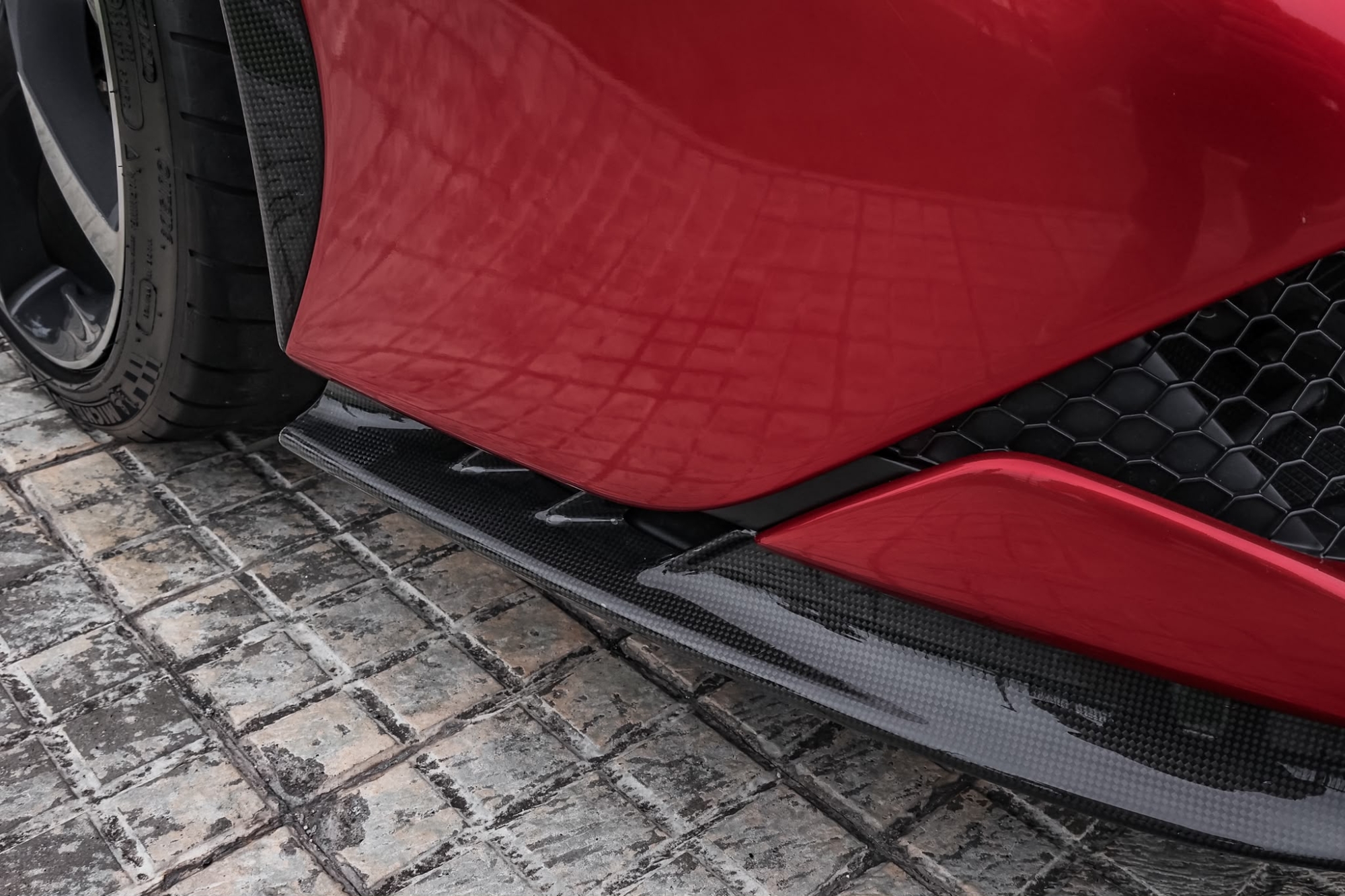 FERRARI SF90 STRADALE ASSETTO FIORANO