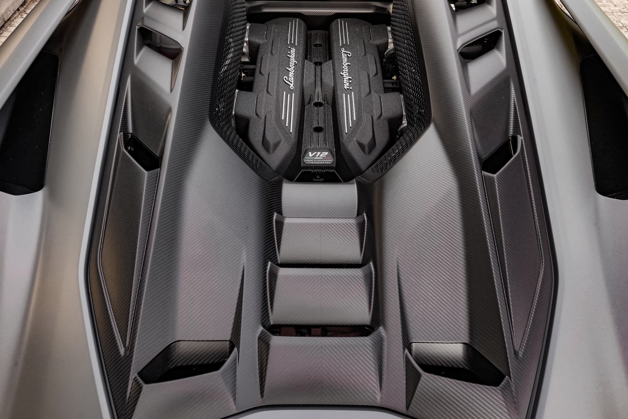 LAMBORGHINI REVUELTO V12 FULL CARBONO