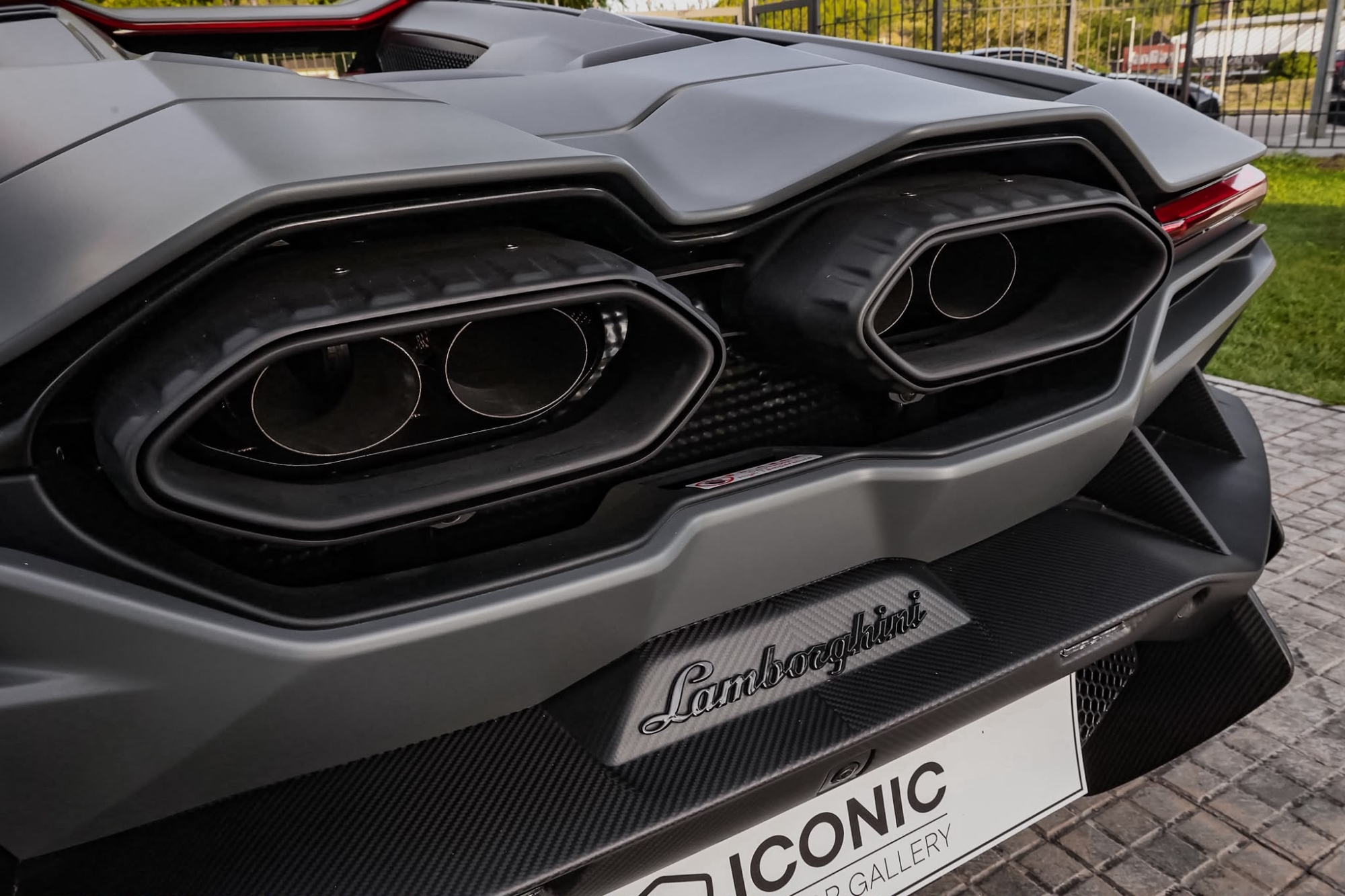 LAMBORGHINI REVUELTO V12 FULL CARBONO
