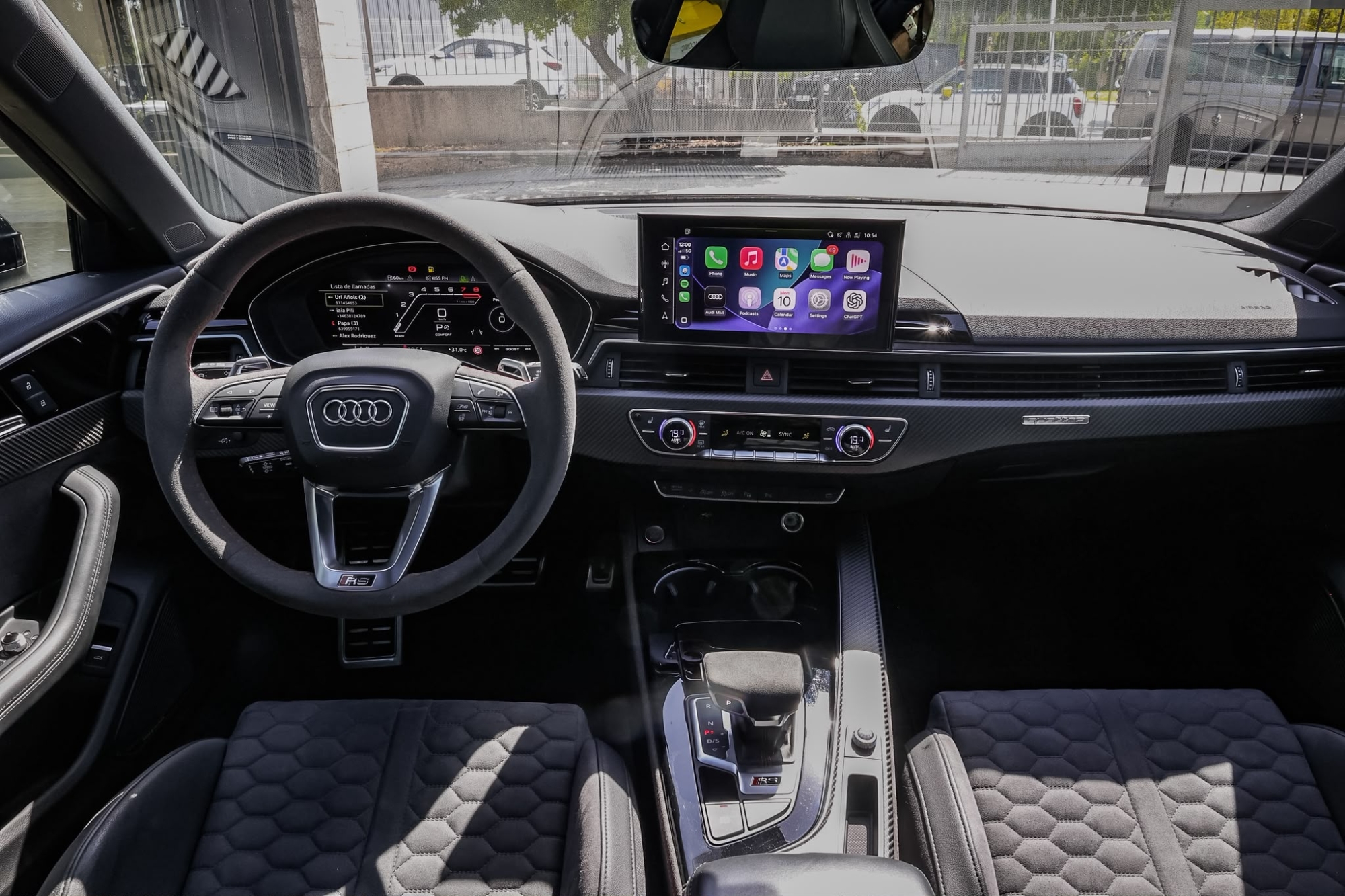 AUDI RS 4 AVANT QUATTRO