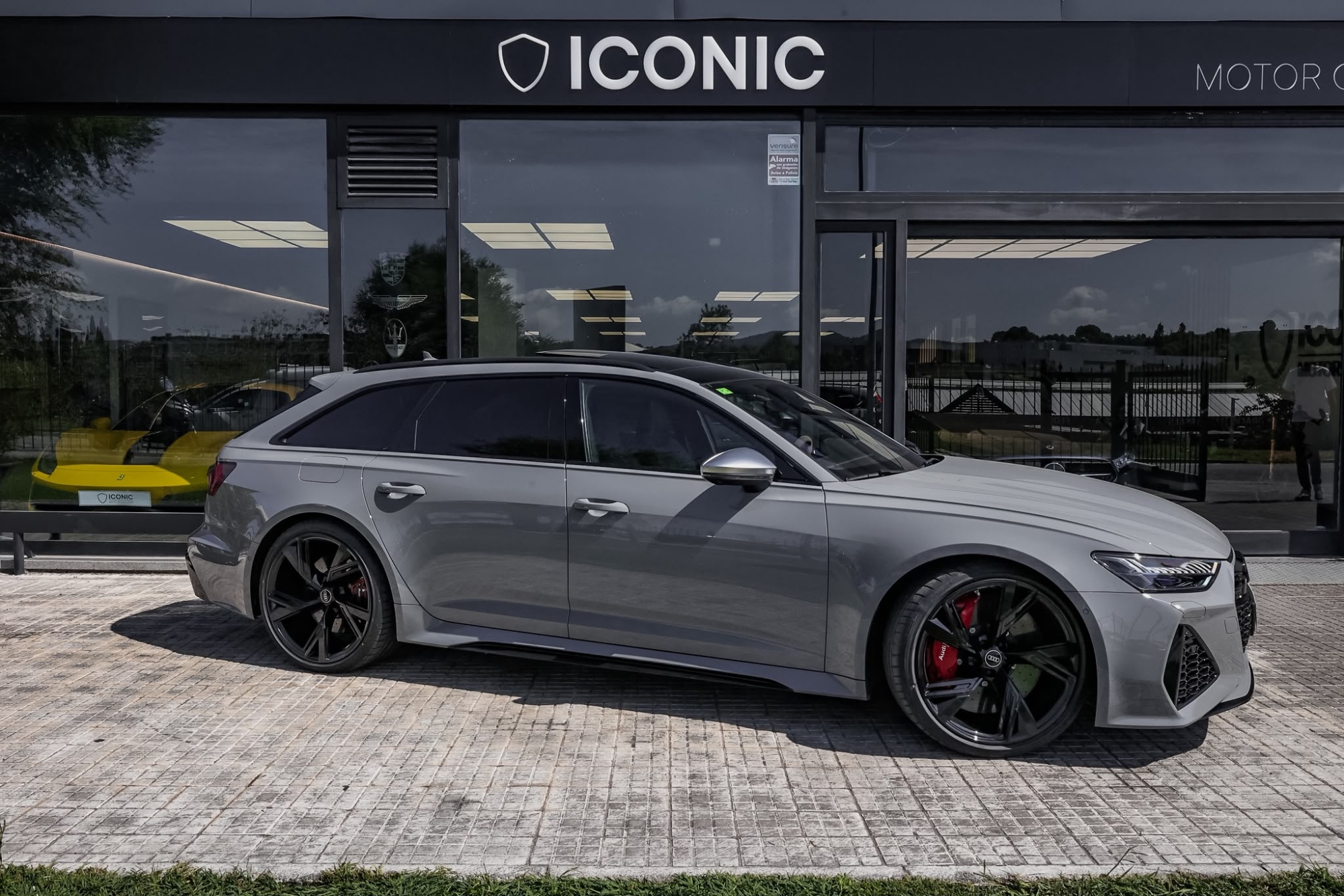 AUDI RS6 AVANT QUATTRO