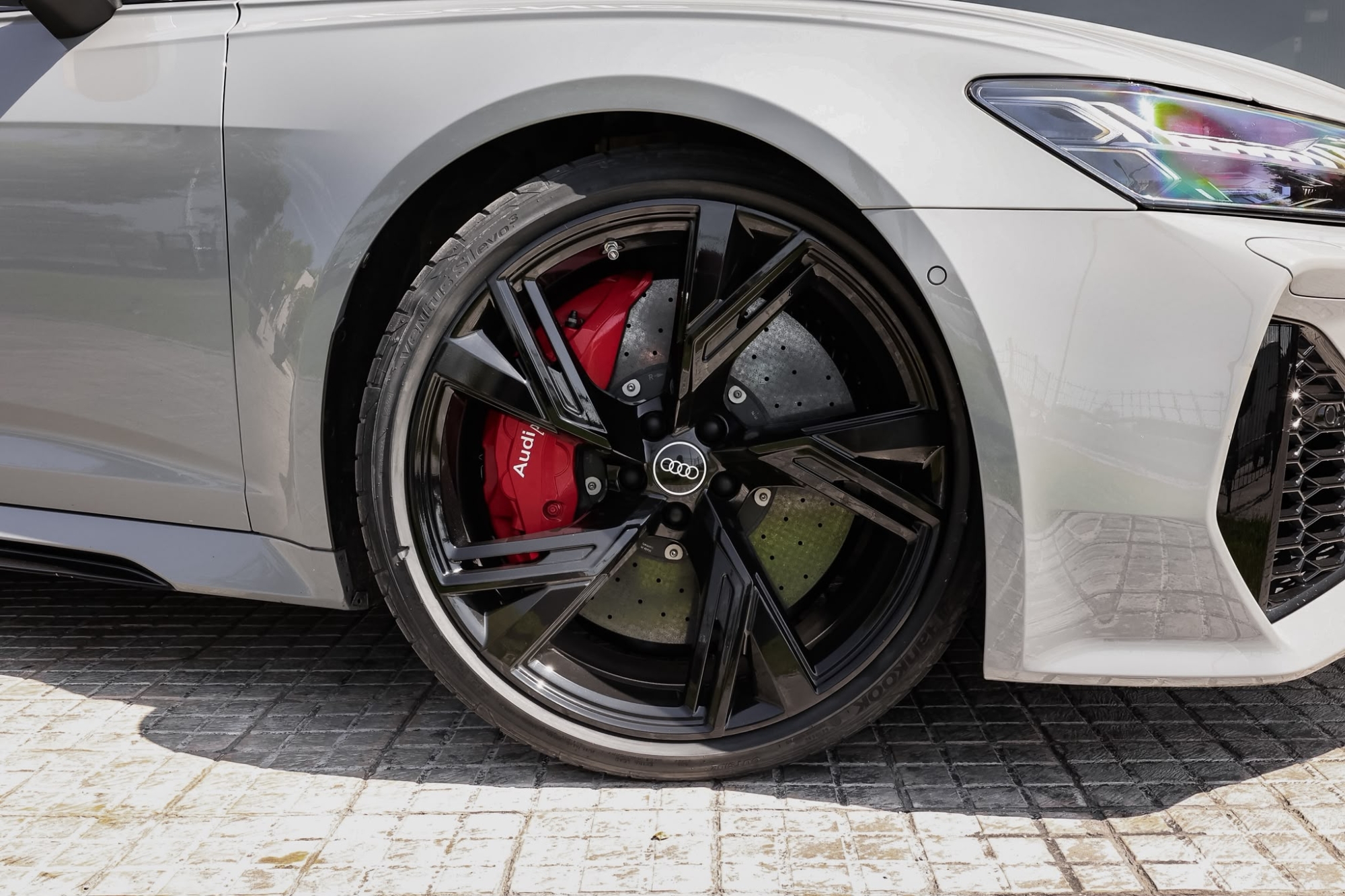 AUDI RS6 AVANT QUATTRO