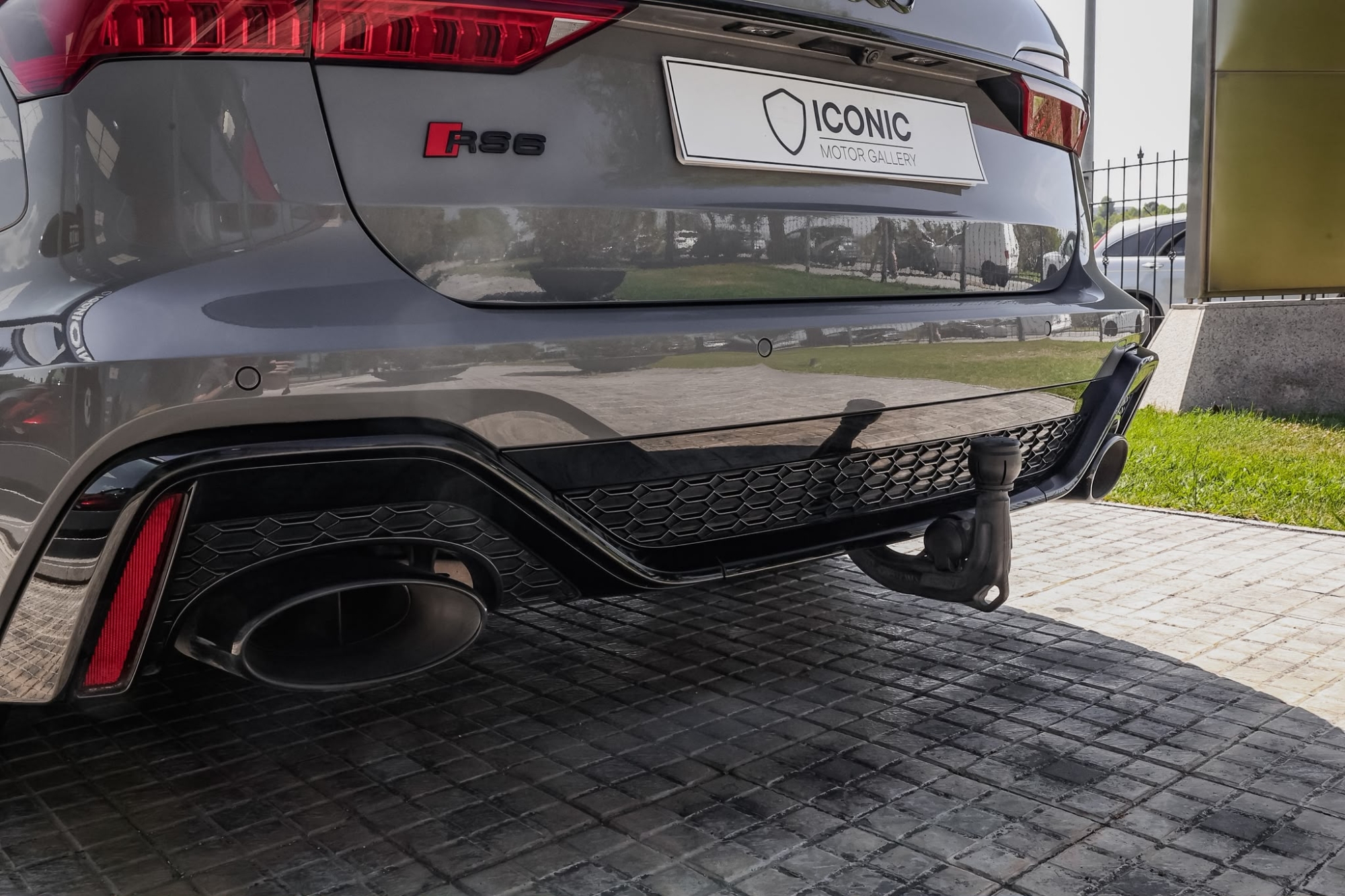 AUDI RS6 AVANT QUATTRO